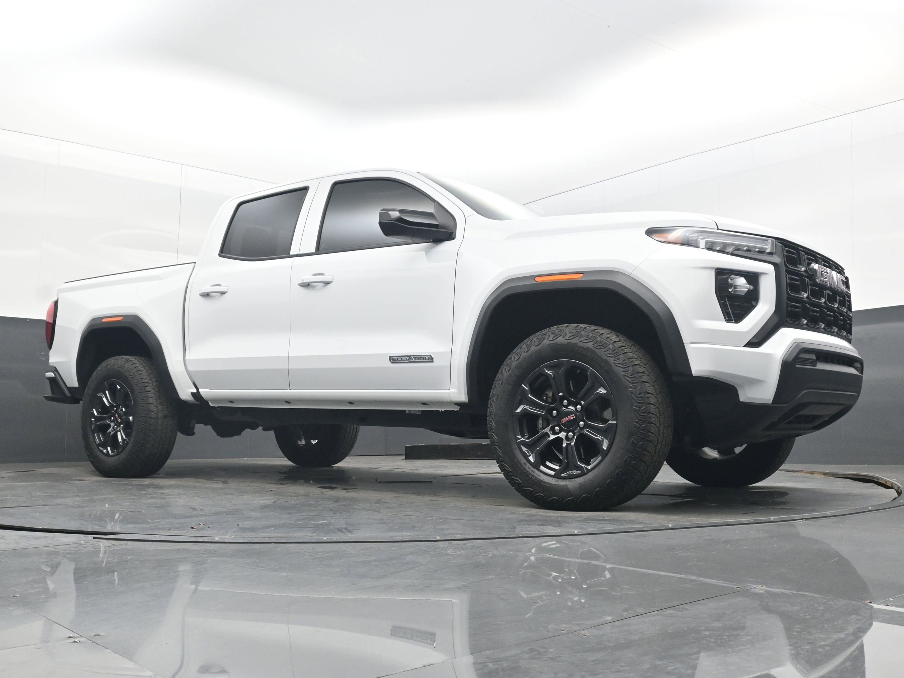 2025 GMC Canyon 2WD Elevation