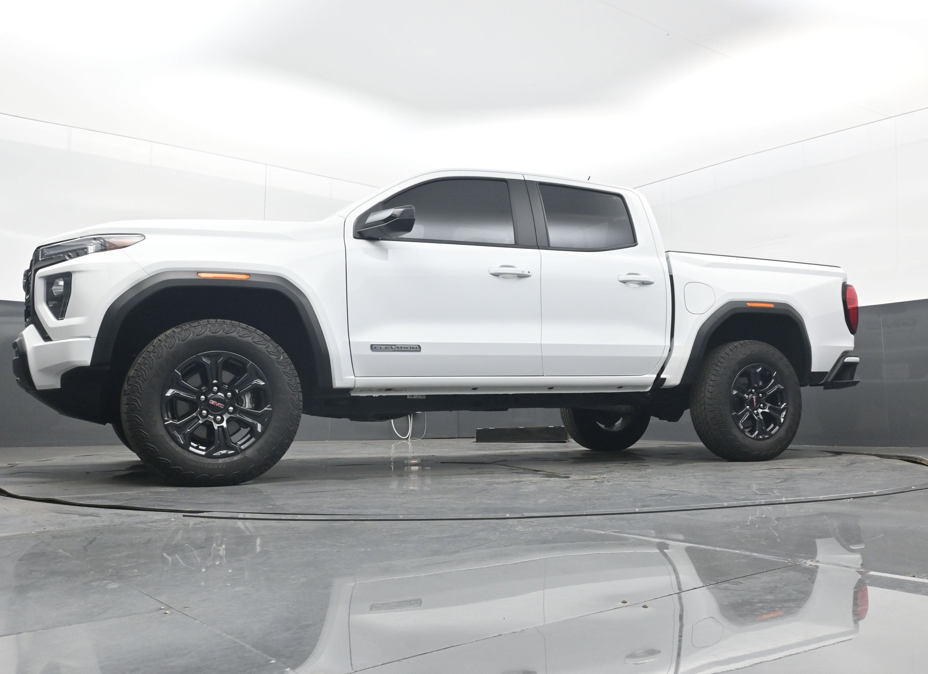 2025 GMC Canyon 2WD Elevation