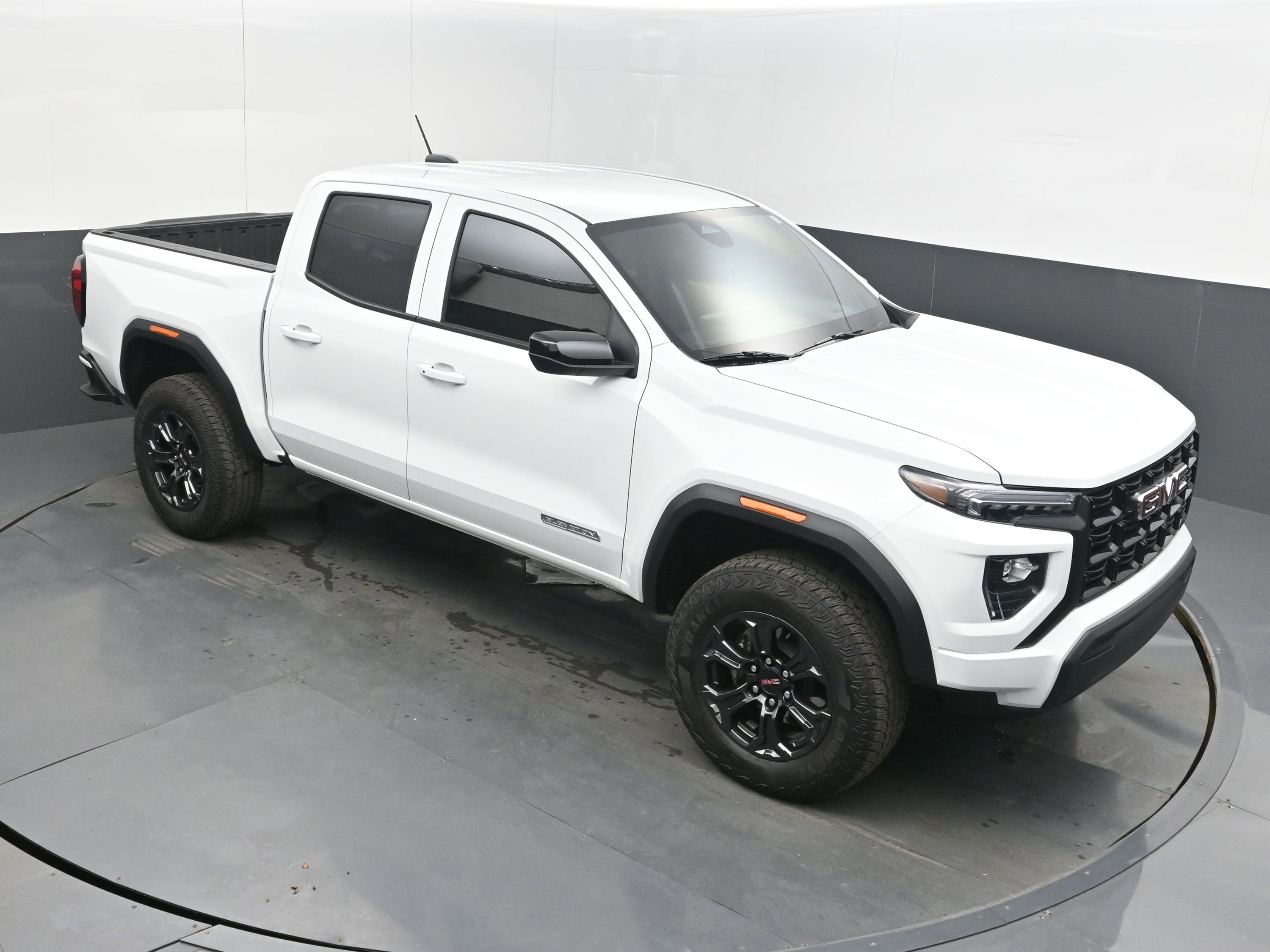 2025 GMC Canyon 2WD Elevation