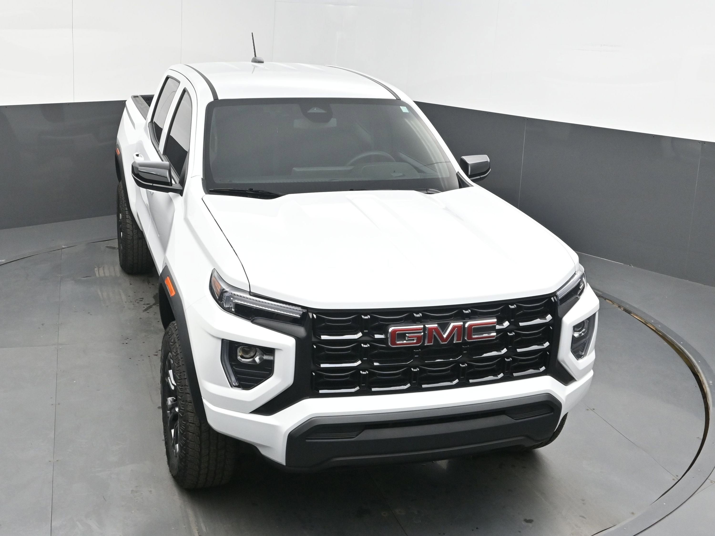 2025 GMC Canyon 2WD Elevation