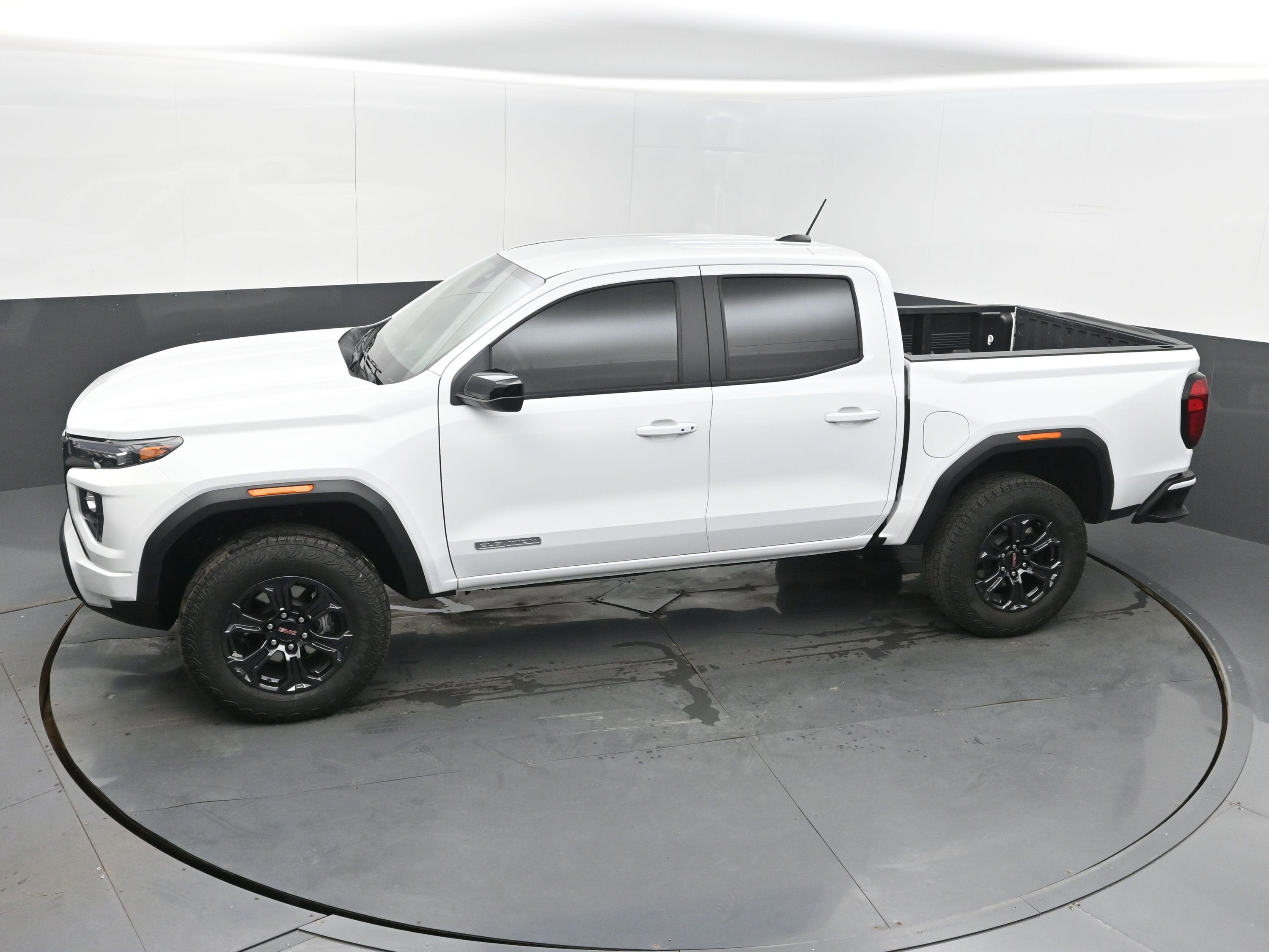 2025 GMC Canyon 2WD Elevation