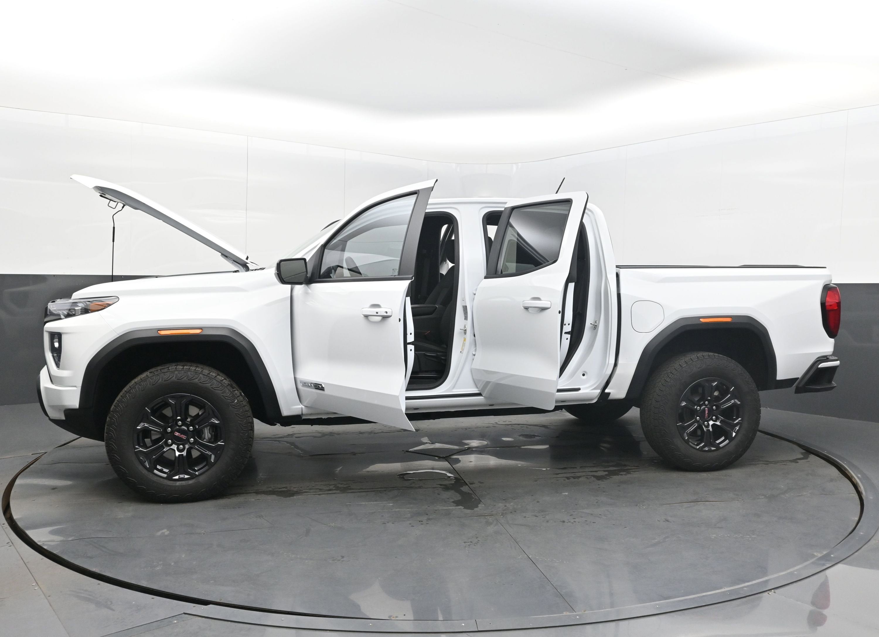 2025 GMC Canyon 2WD Elevation