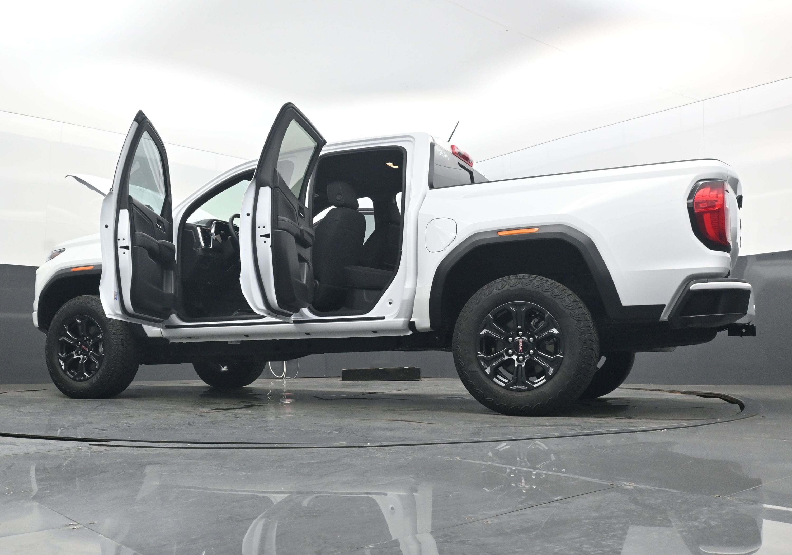 2025 GMC Canyon 2WD Elevation