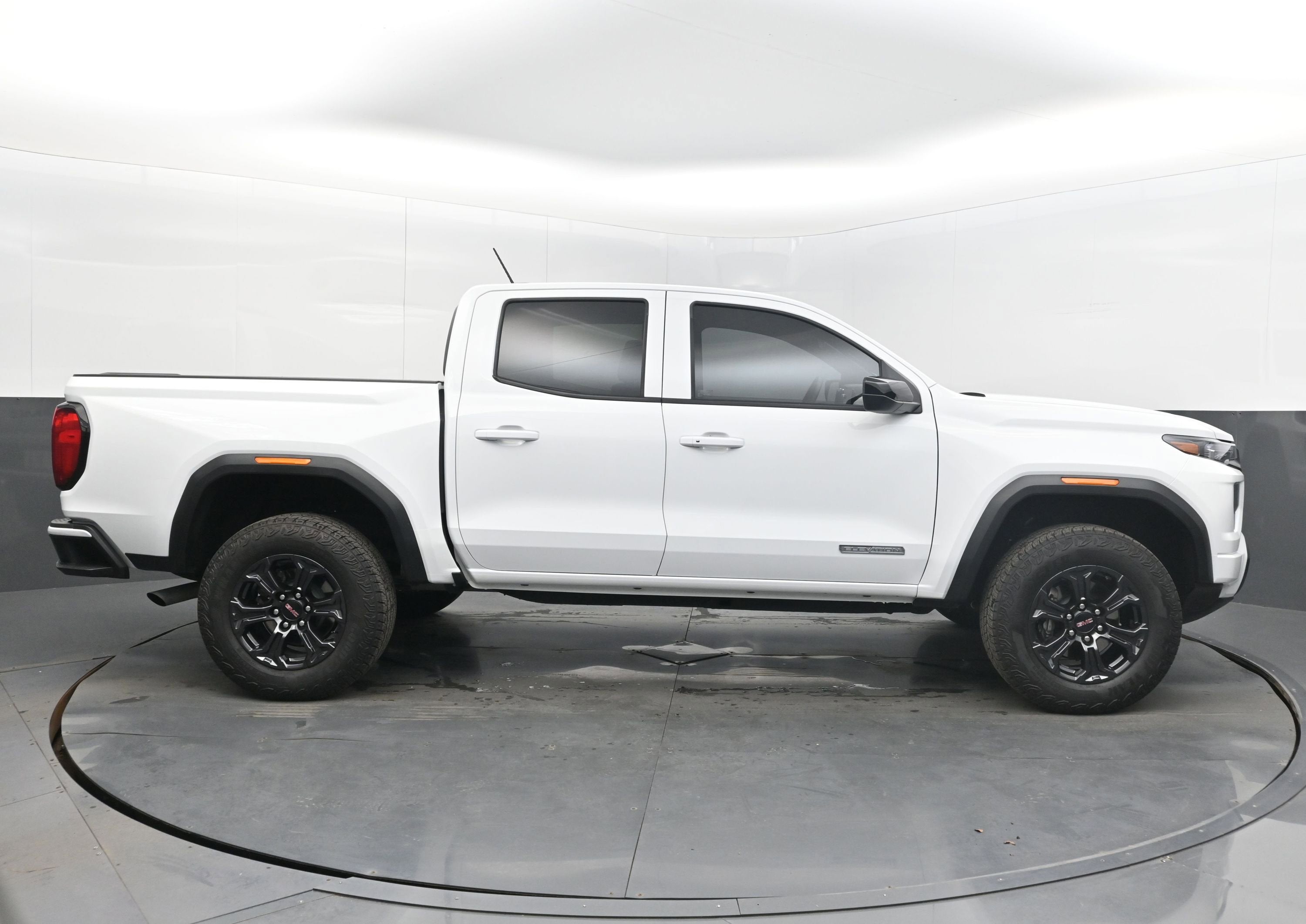 2025 GMC Canyon 2WD Elevation