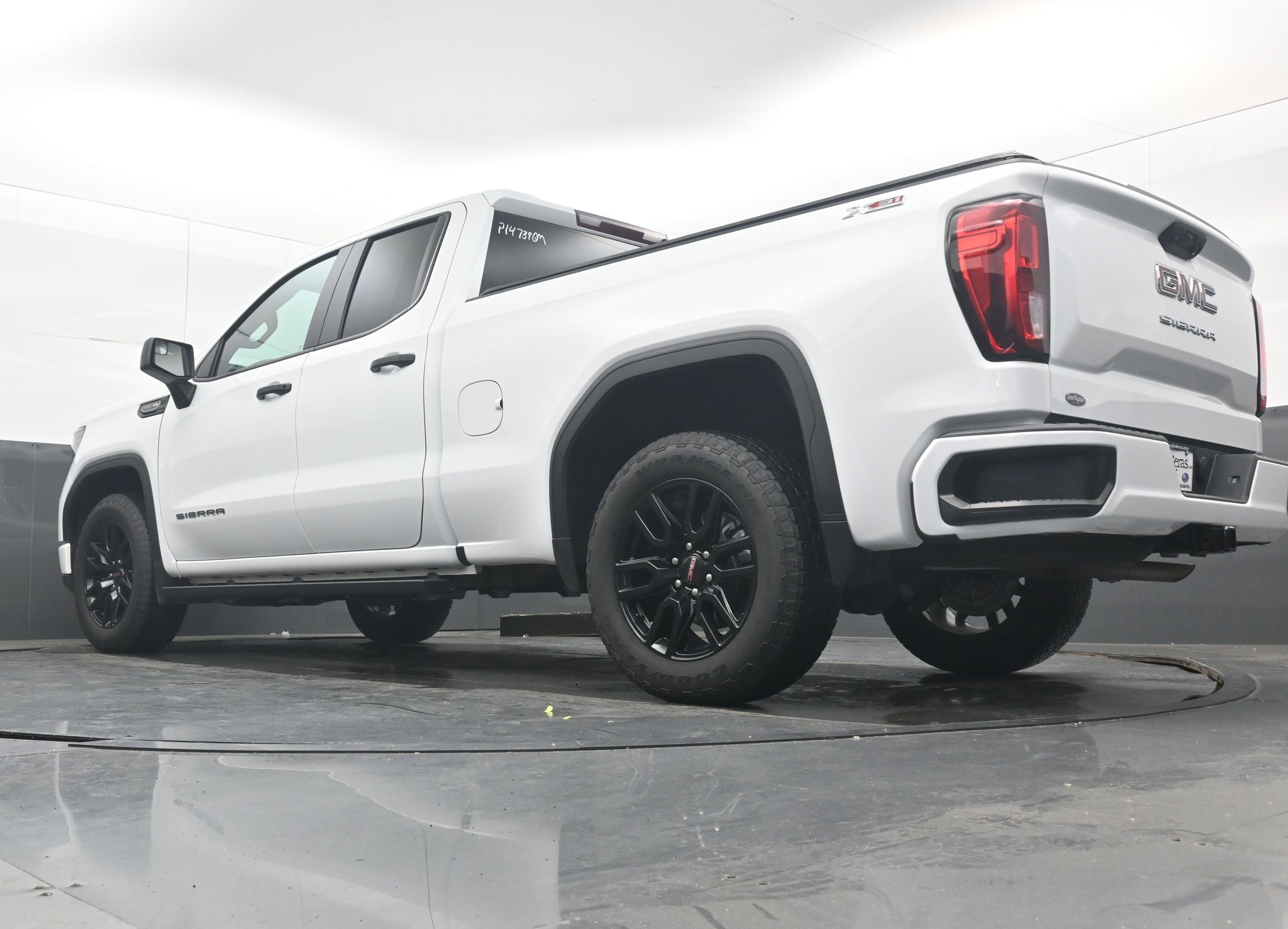 2025 GMC Sierra 1500 Pro