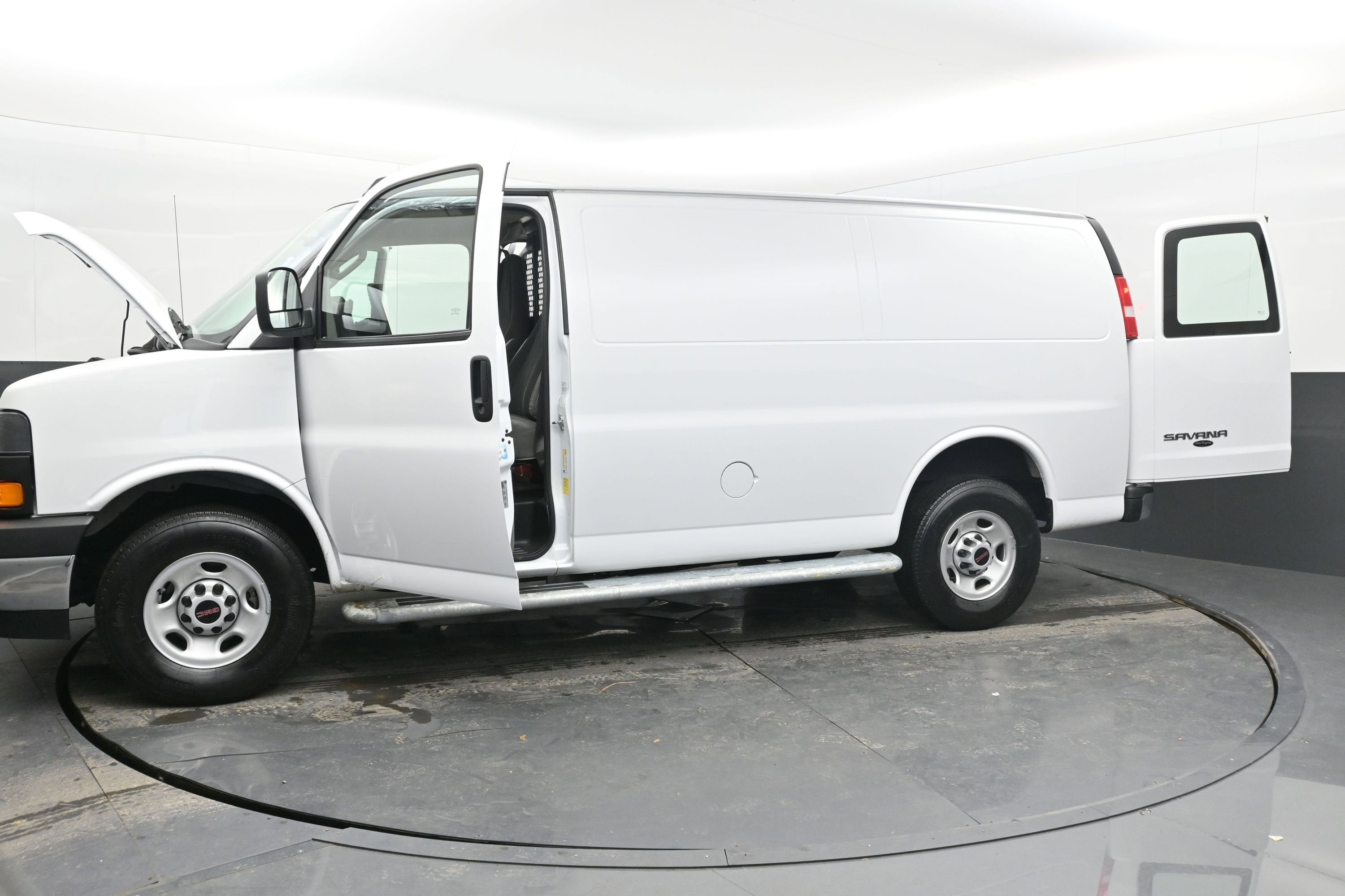 2024 GMC Savana Cargo Van Work Van