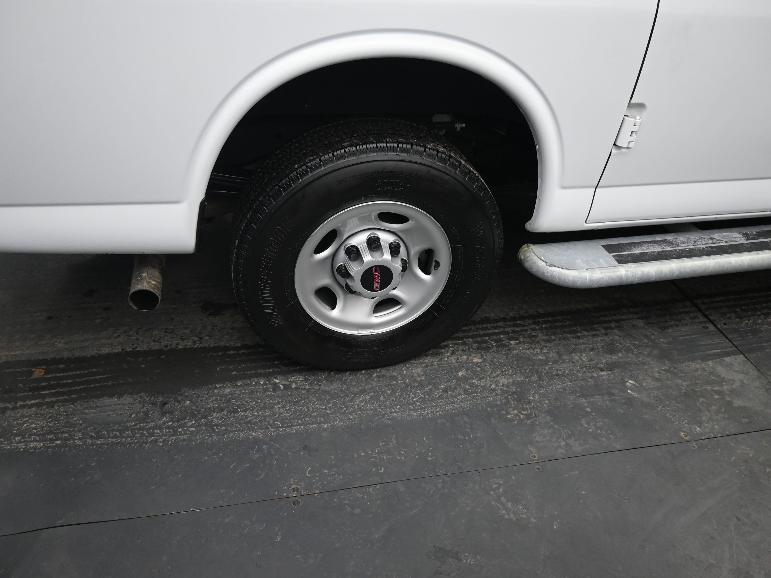 2024 GMC Savana Cargo Van Work Van