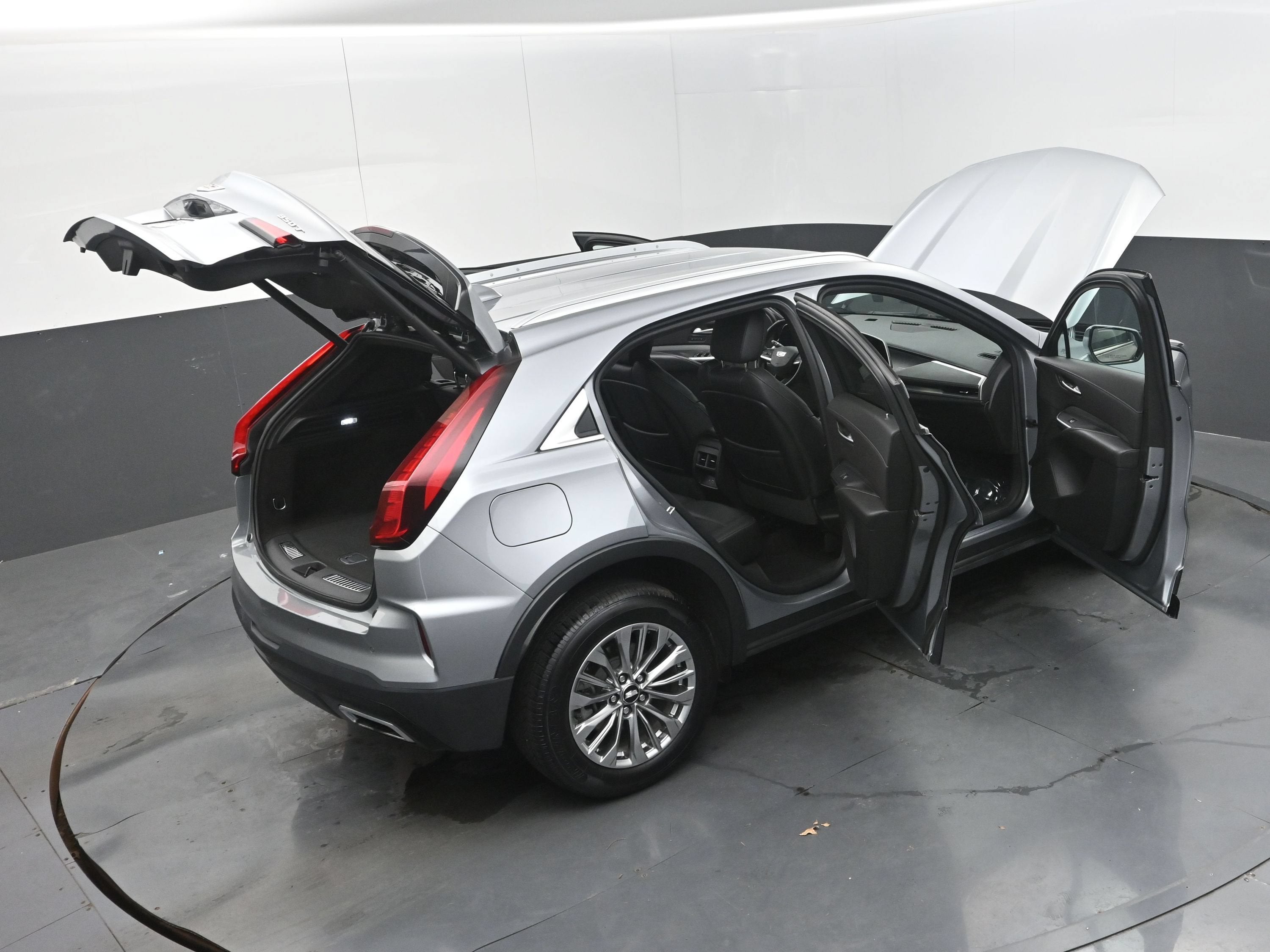 2024 Cadillac XT4 FWD Premium Luxury