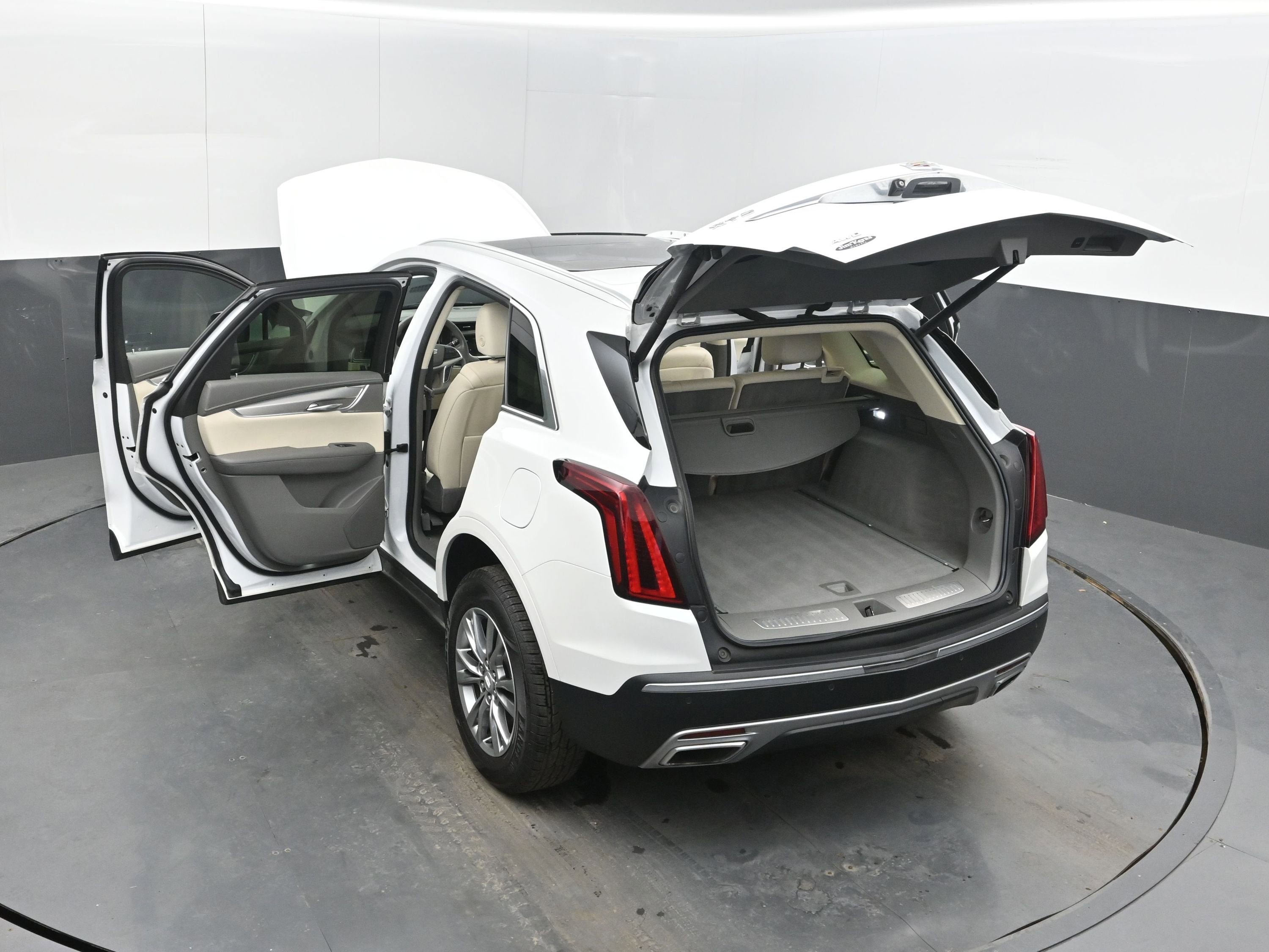 2023 Cadillac XT5 AWD Premium Luxury