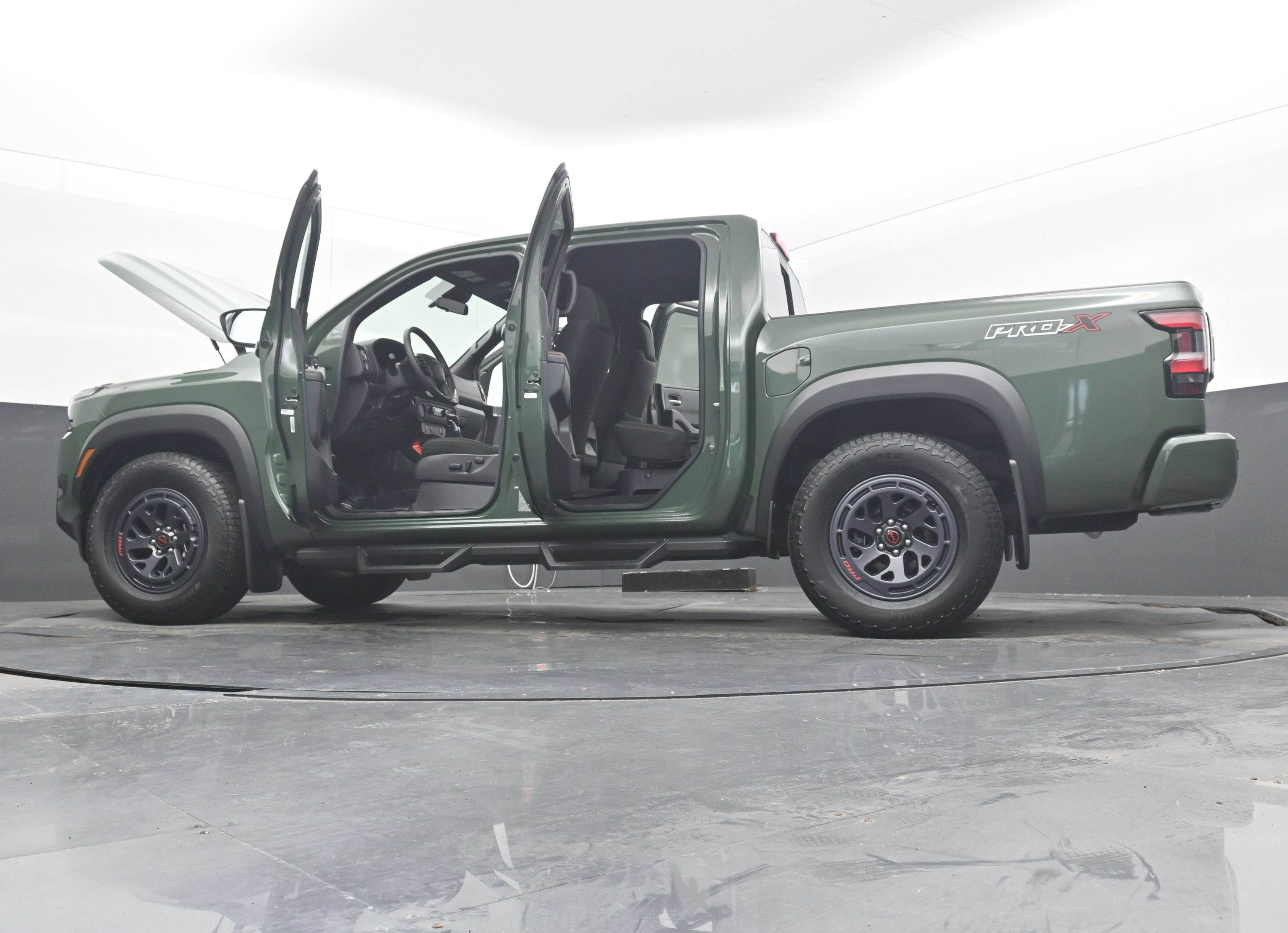 2025 Nissan Frontier PRO-X