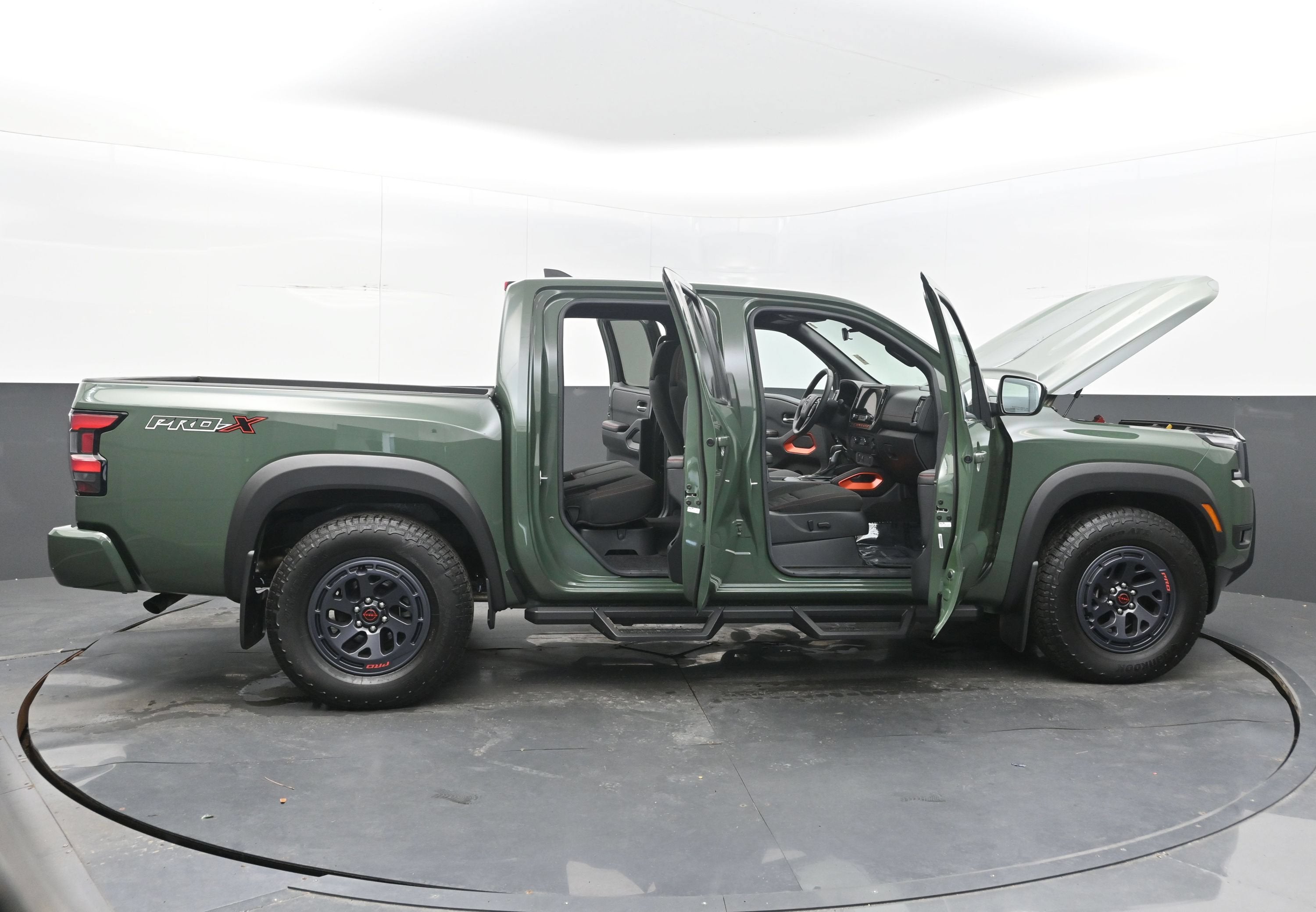 2025 Nissan Frontier PRO-X