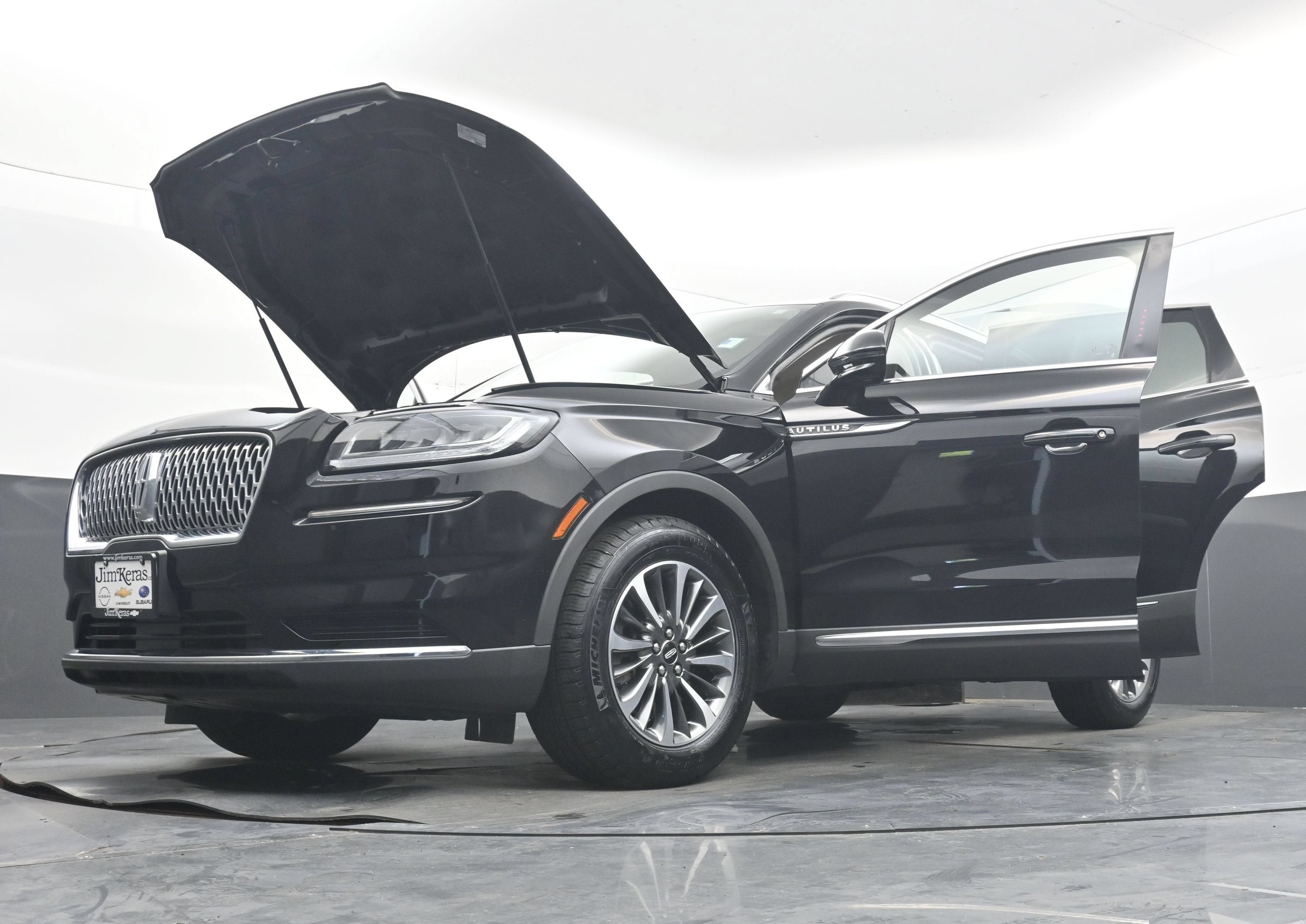 2023 Lincoln Nautilus Standard