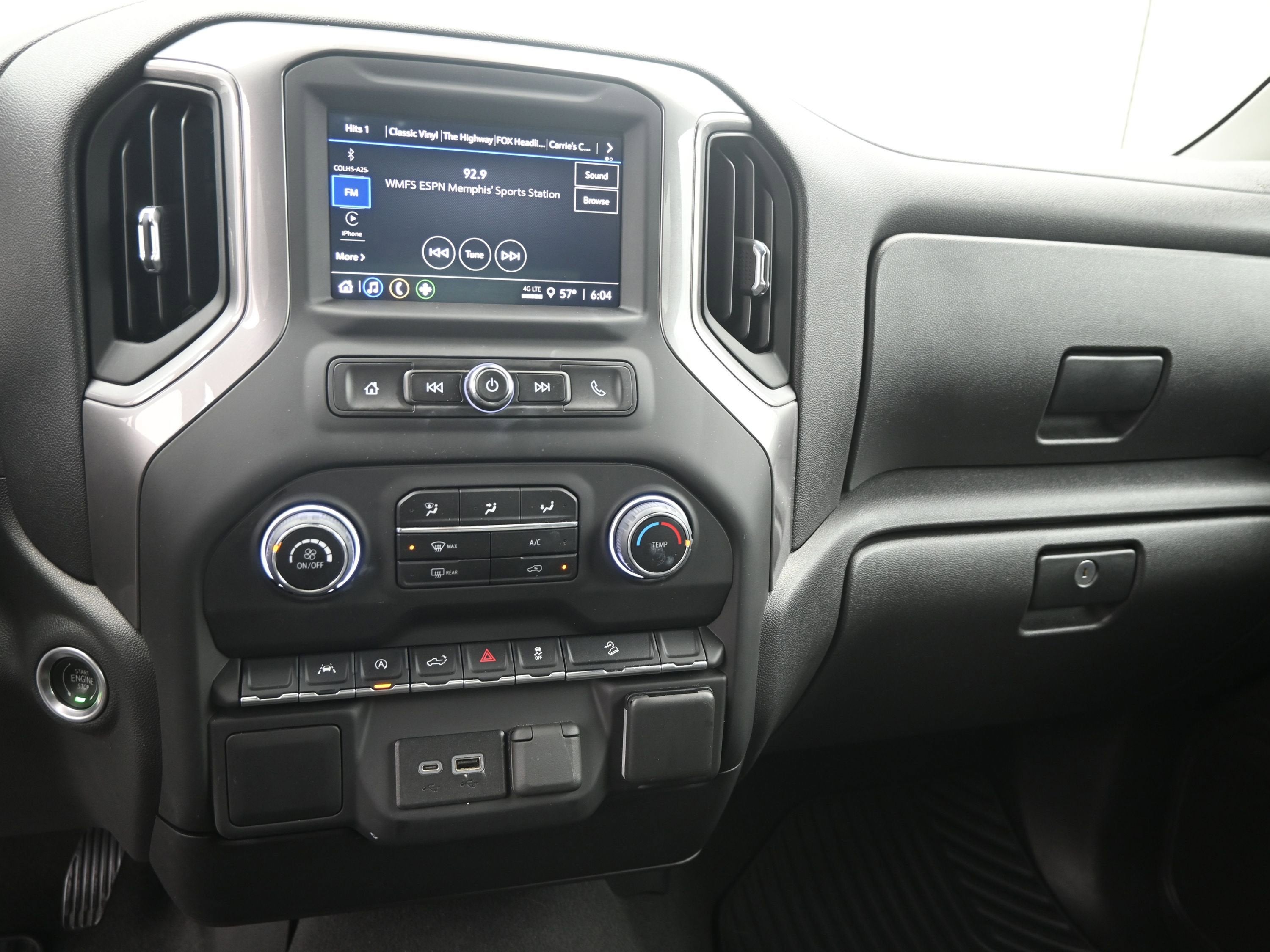 2022 Chevrolet Silverado 1500 Custom Trail Boss