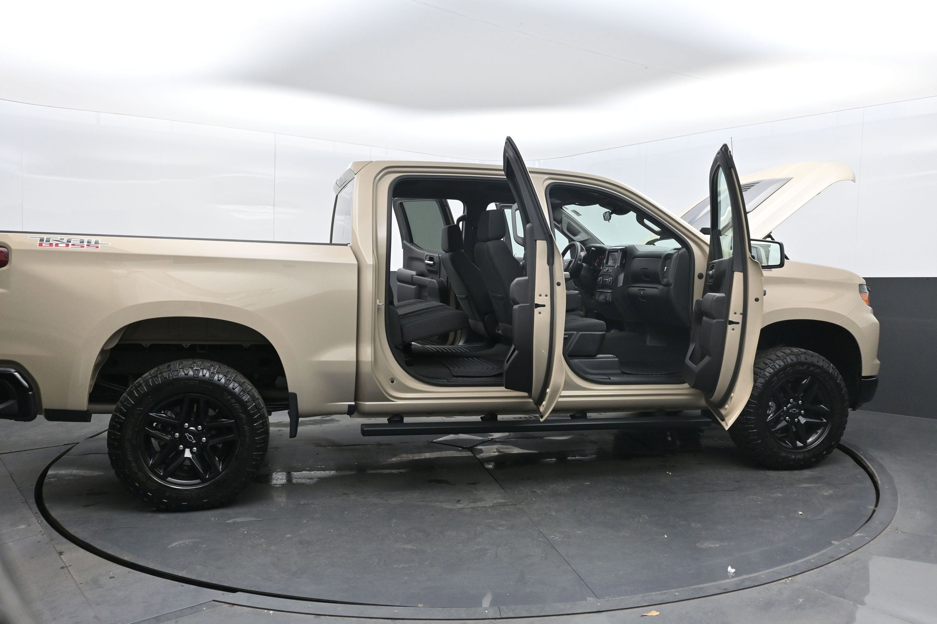 2022 Chevrolet Silverado 1500 Custom Trail Boss