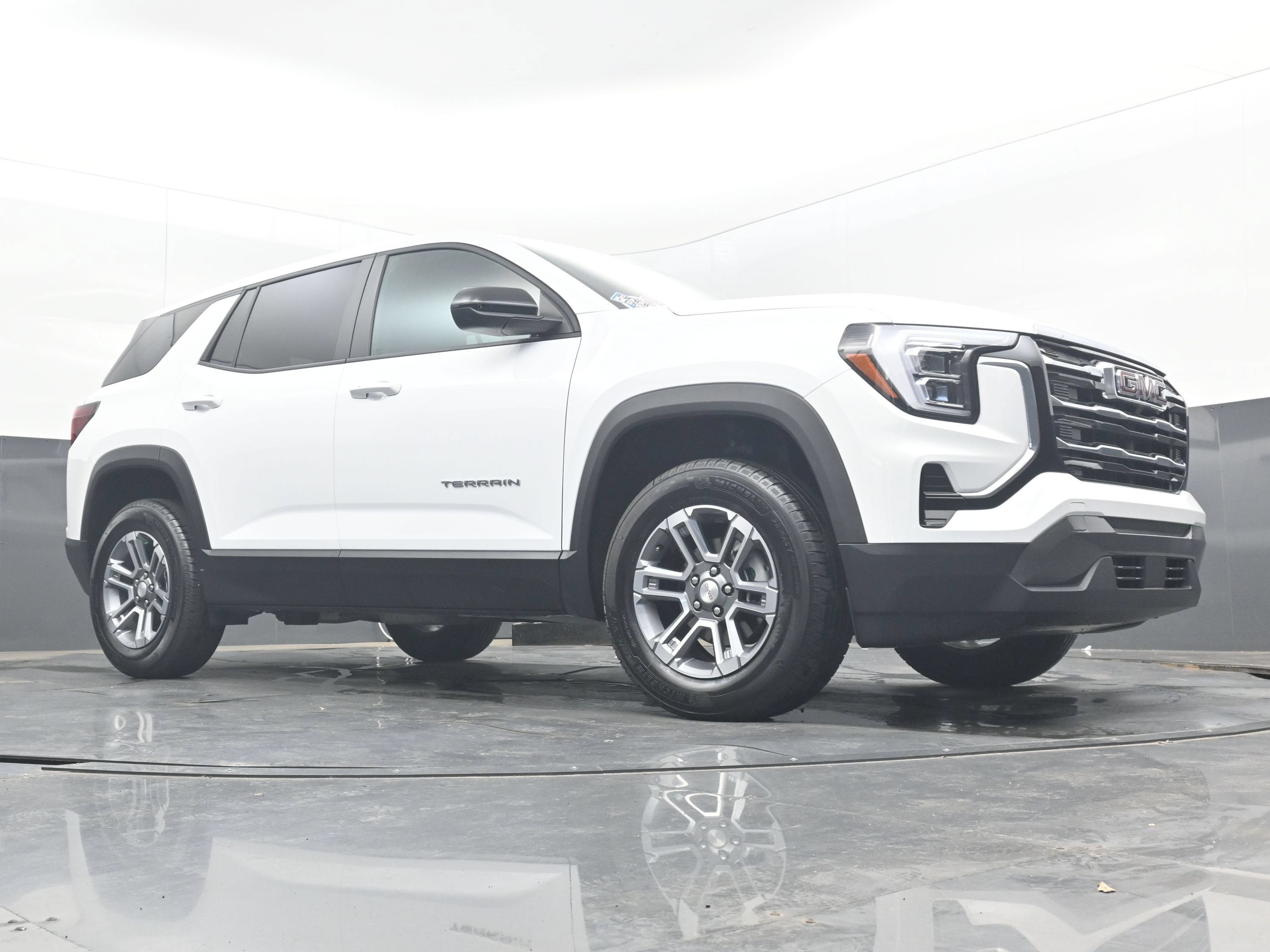 2026 GMC Terrain FWD Elevation