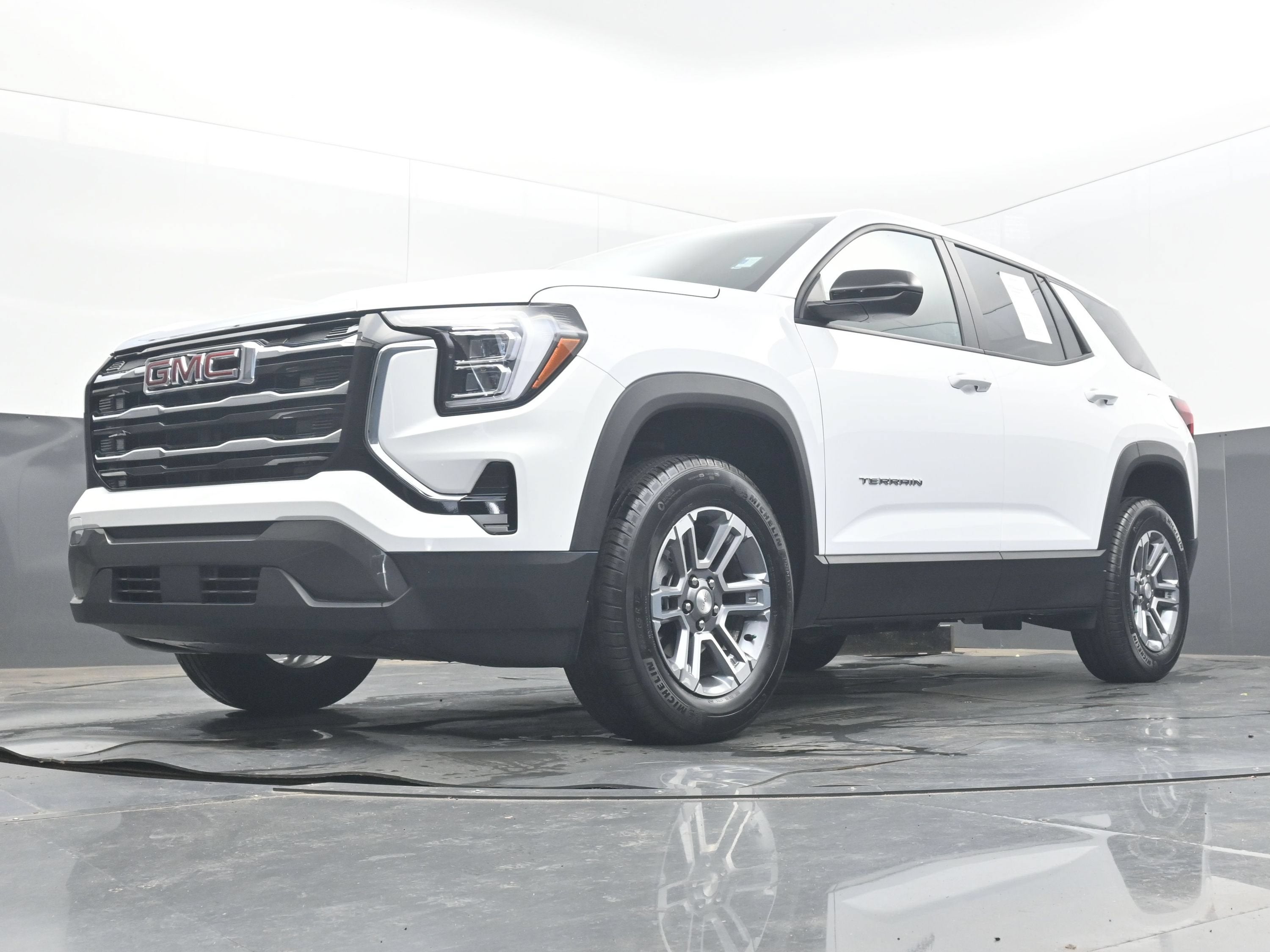 2026 GMC Terrain FWD Elevation