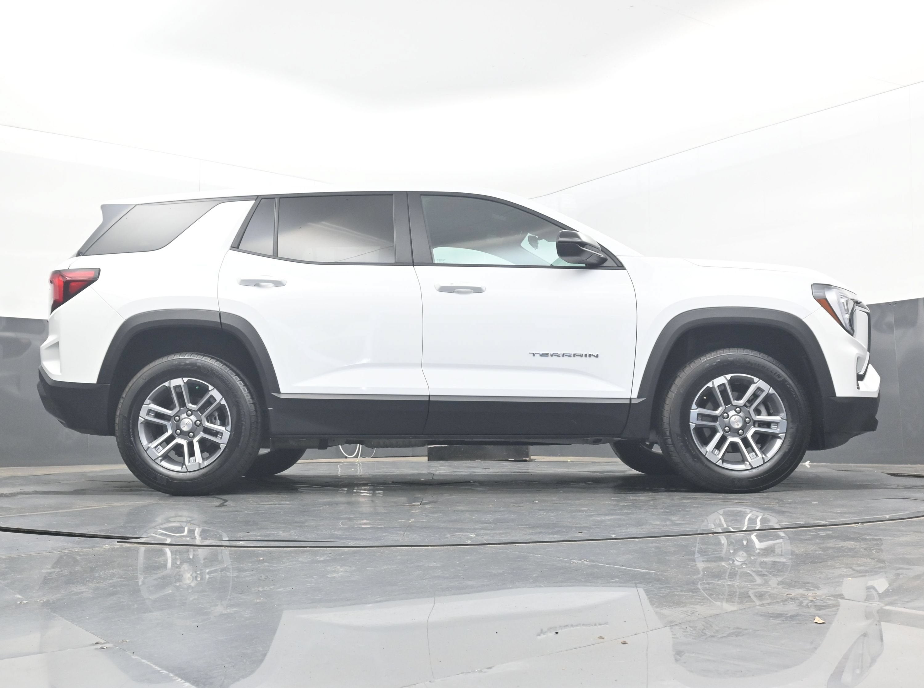 2026 GMC Terrain FWD Elevation