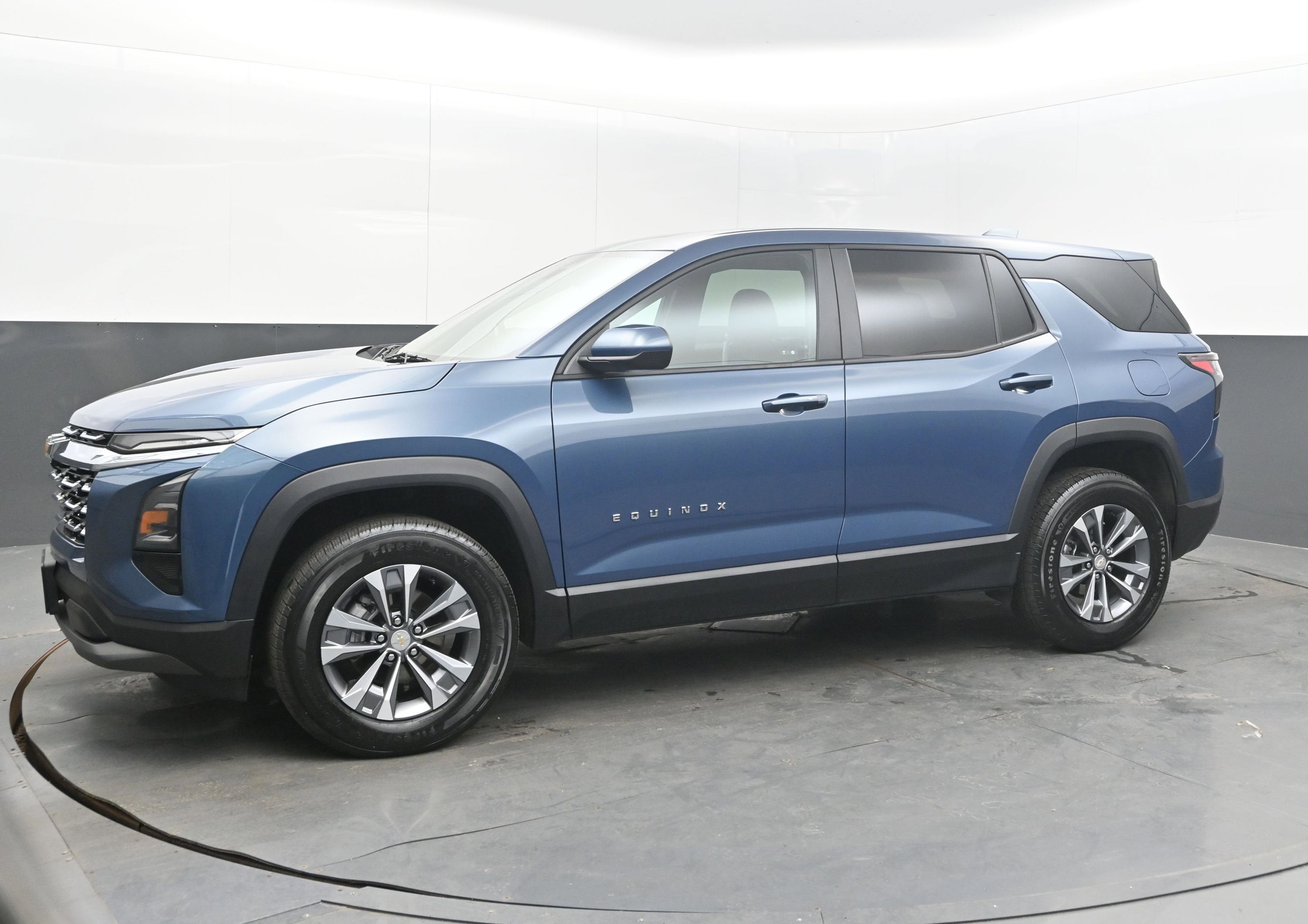 2025 Chevrolet Equinox FWD LT