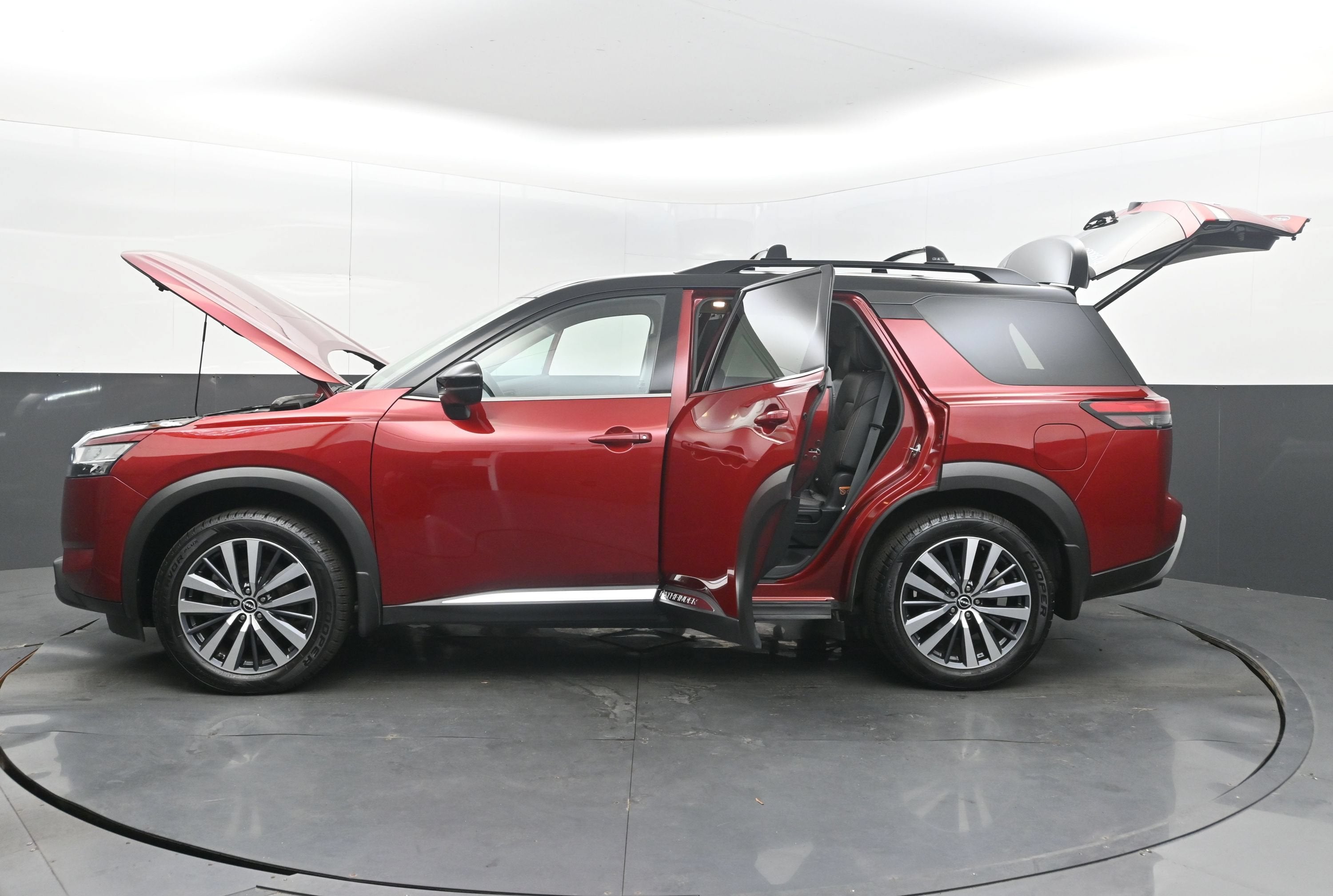 2022 Nissan Pathfinder Platinum