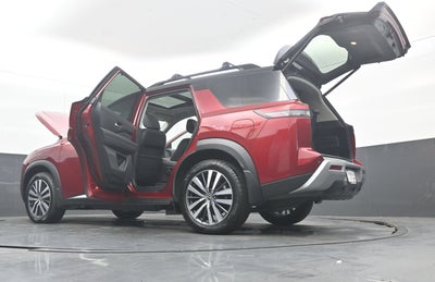 2022 Nissan Pathfinder Platinum