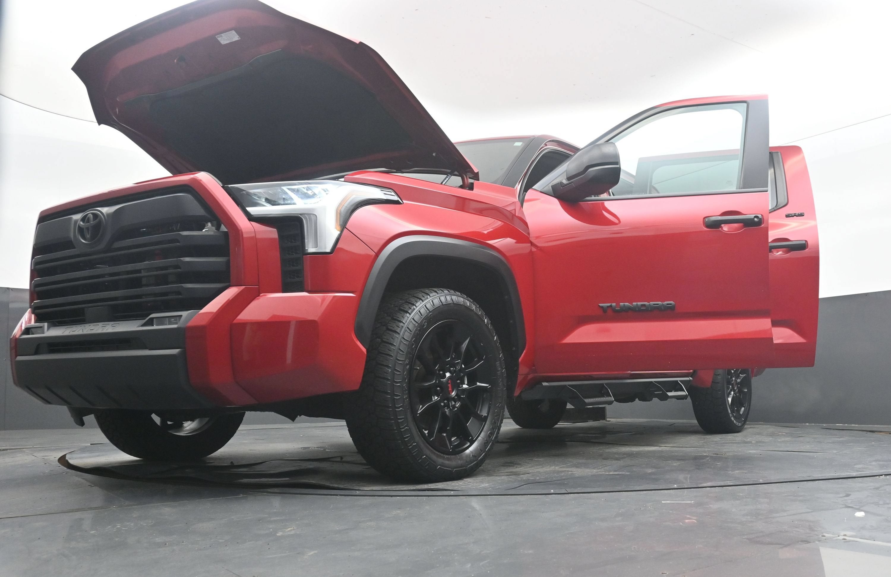 2022 Toyota Tundra 2WD SR5