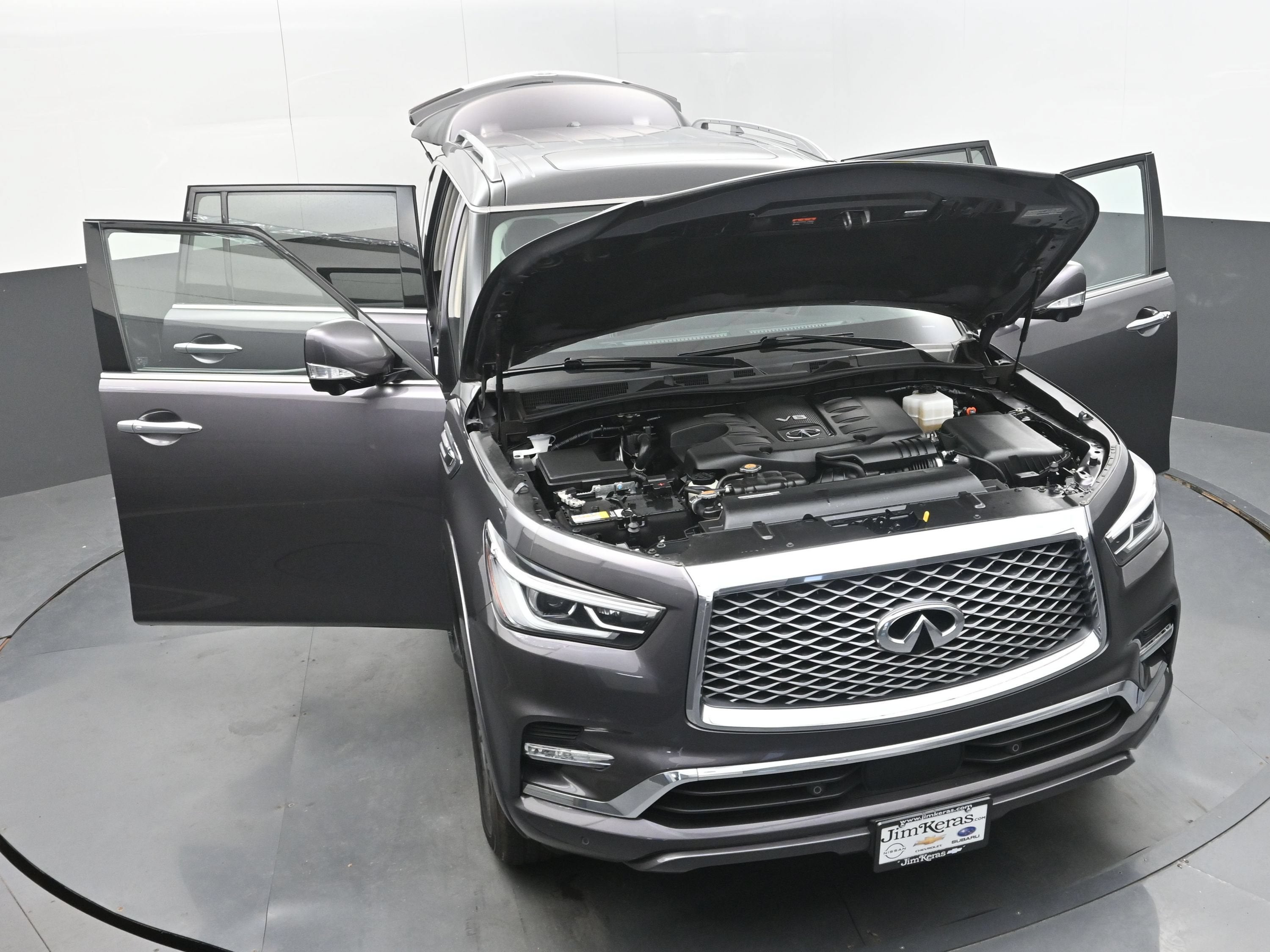 2024 INFINITI QX80 LUXE