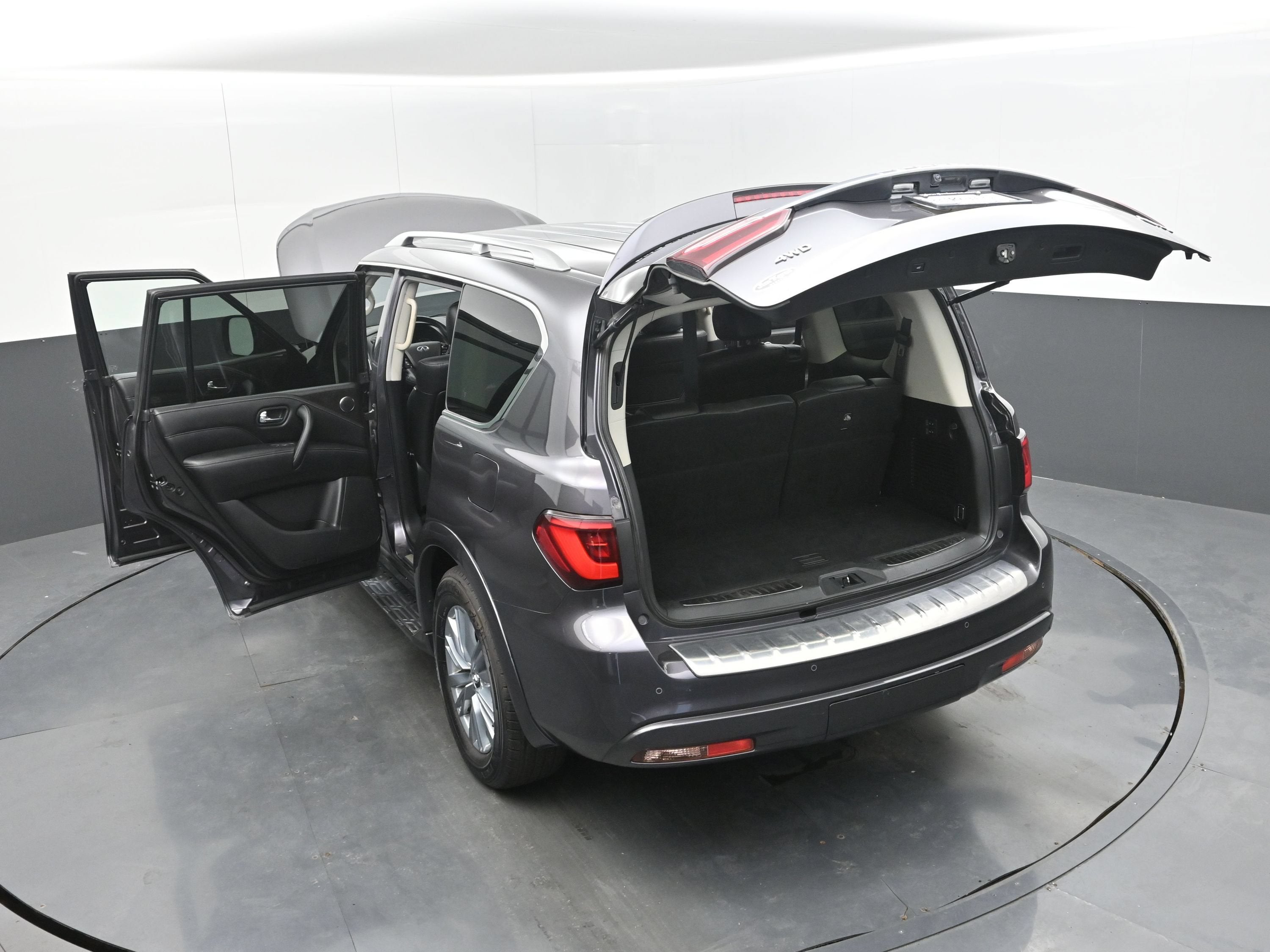 2024 INFINITI QX80 LUXE