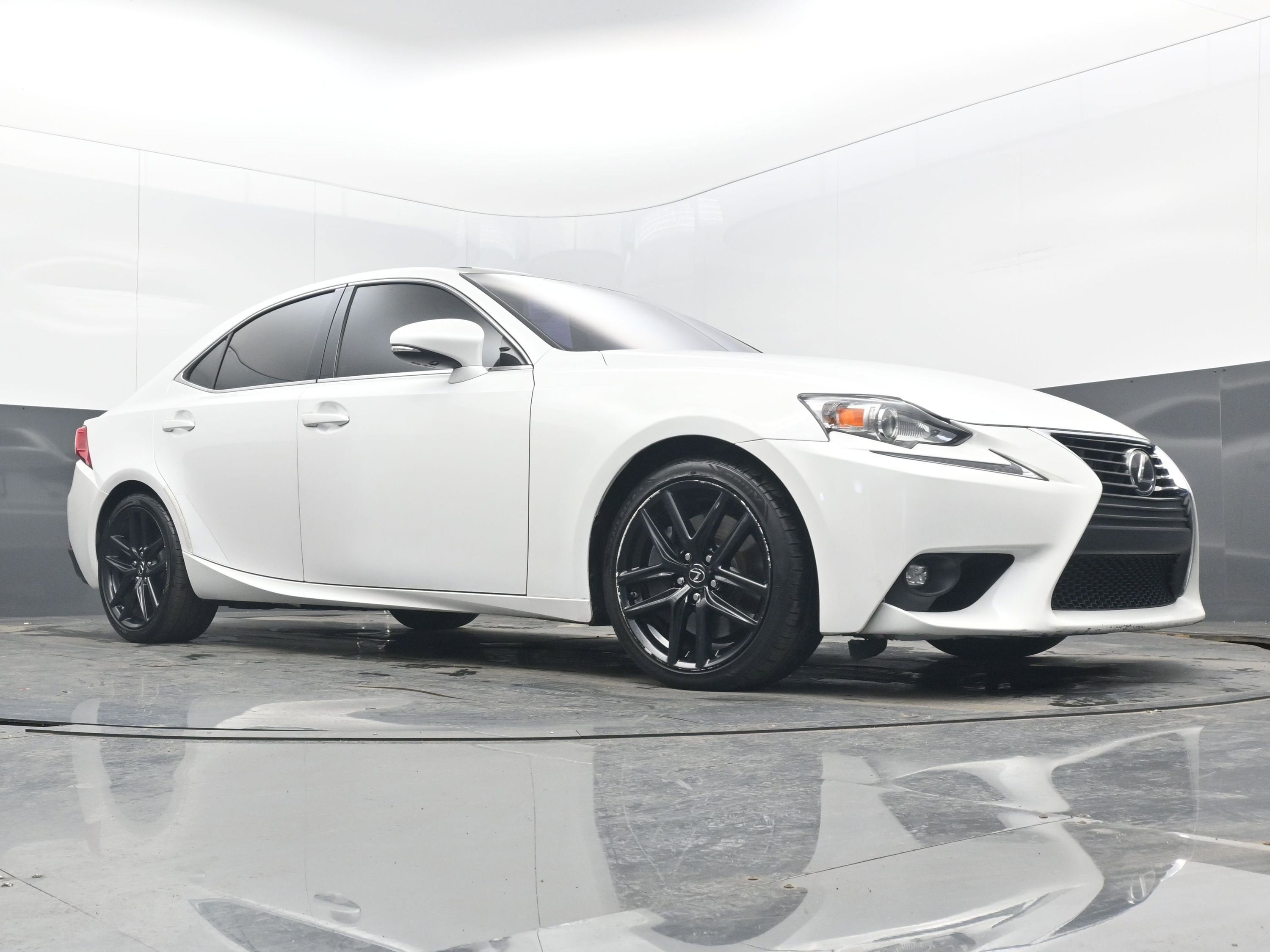 2016 Lexus IS 200t 200t