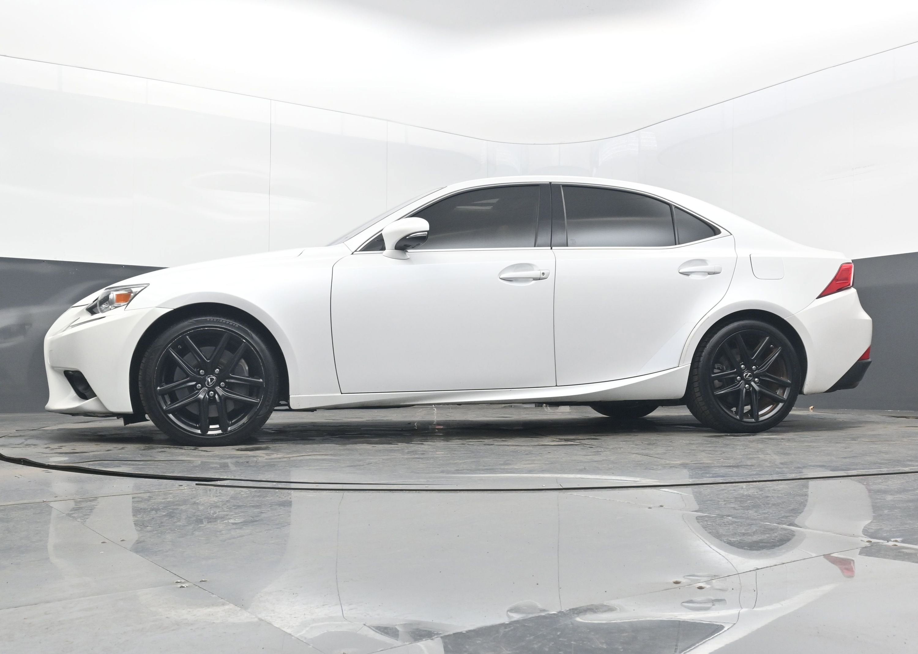2016 Lexus IS 200t 200t