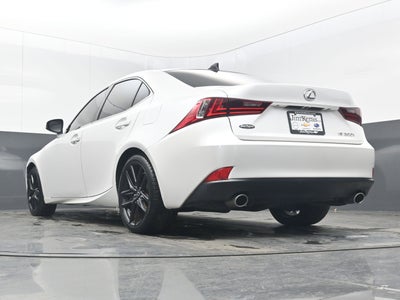 2016 Lexus IS 200t 200t