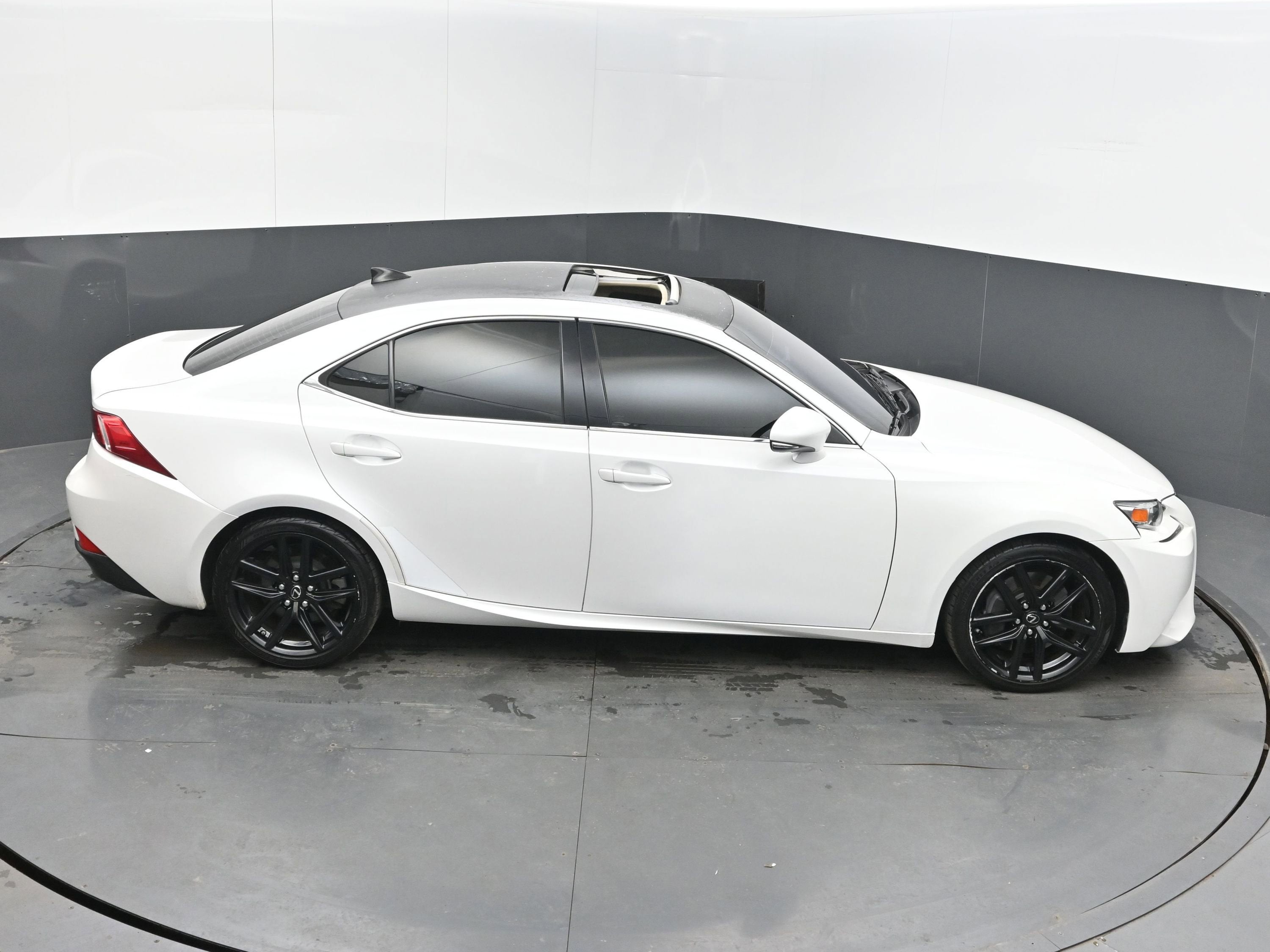 2016 Lexus IS 200t 200t