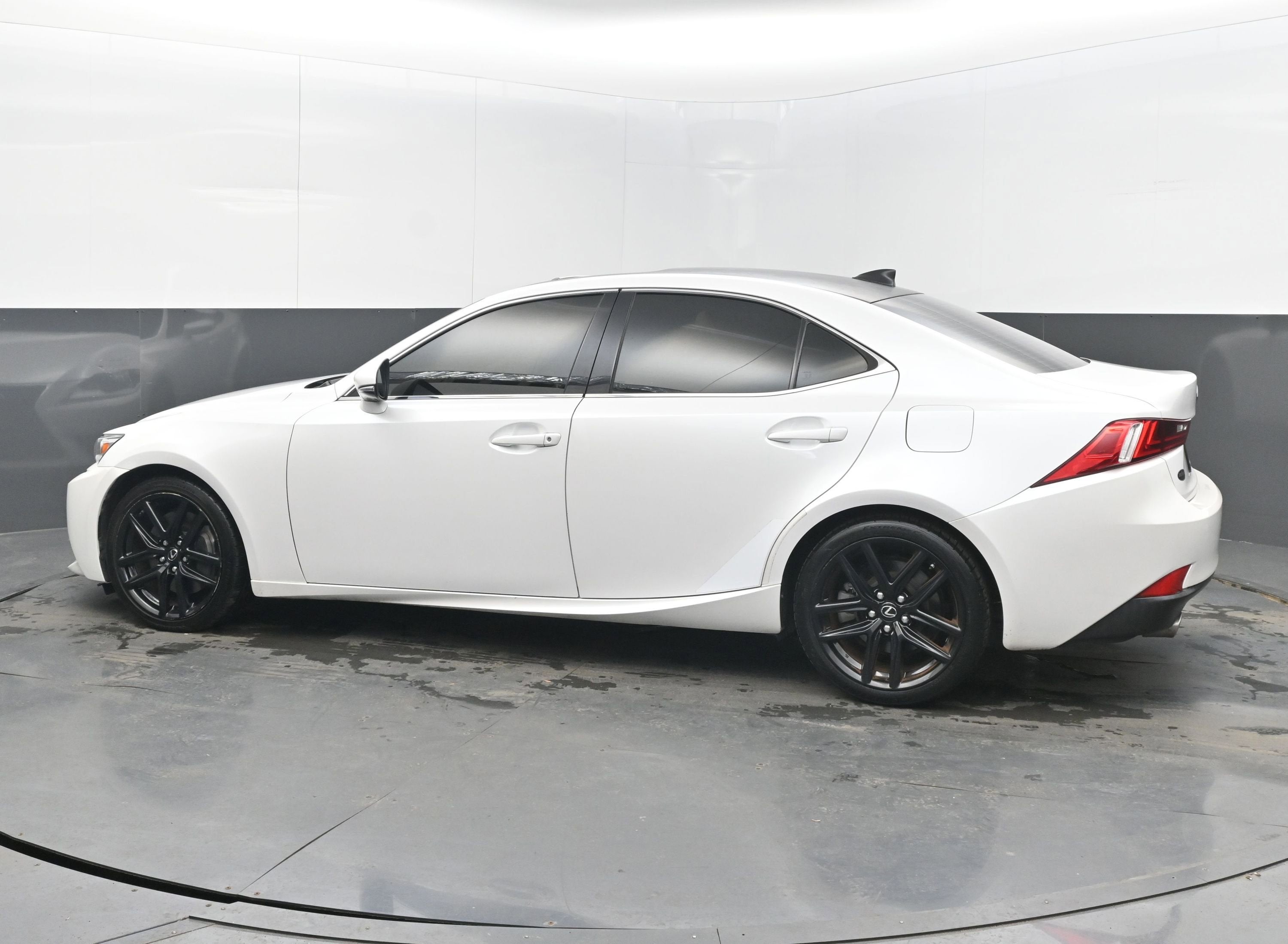 2016 Lexus IS 200t 200t