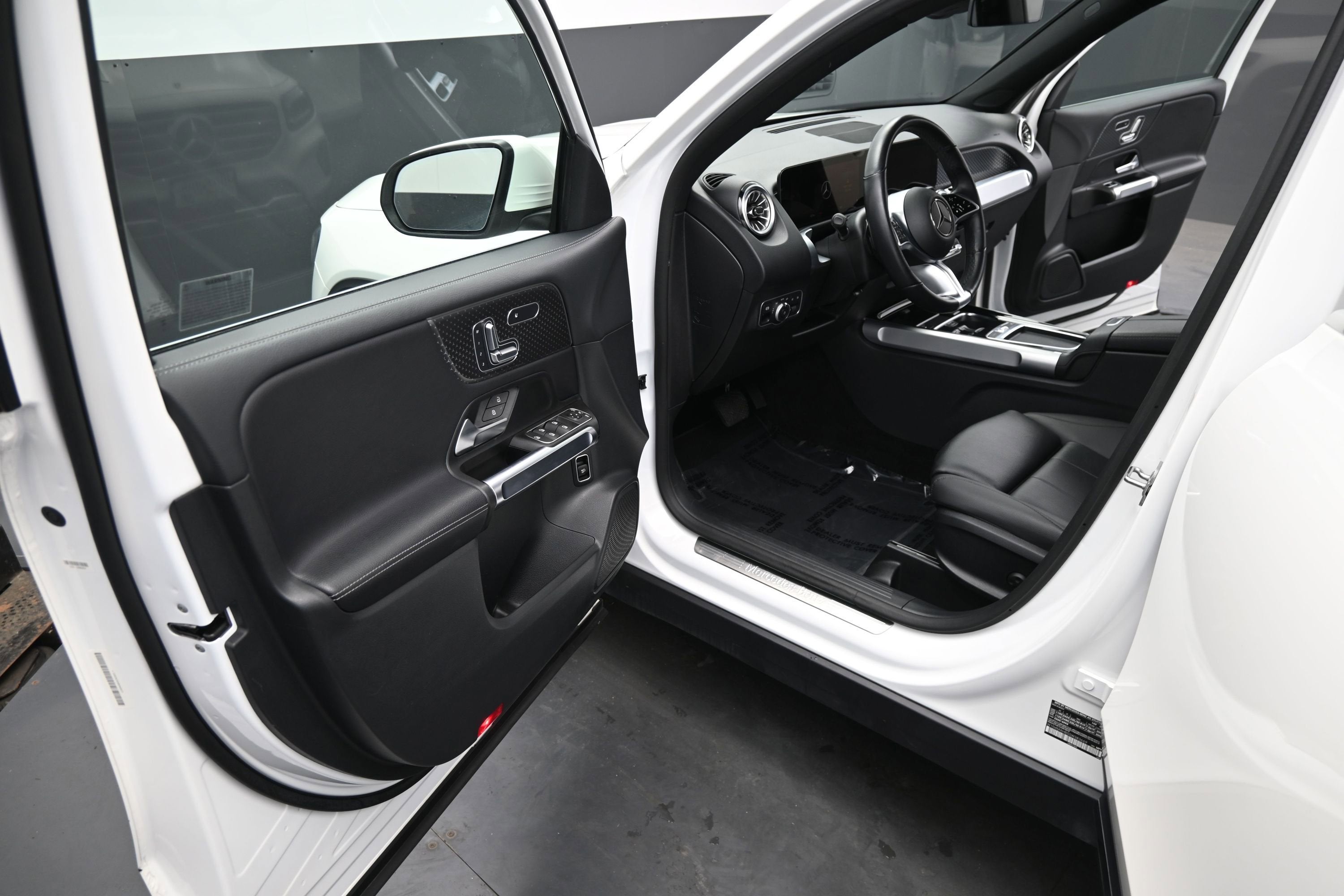 2025 Mercedes-Benz GLB GLB 250