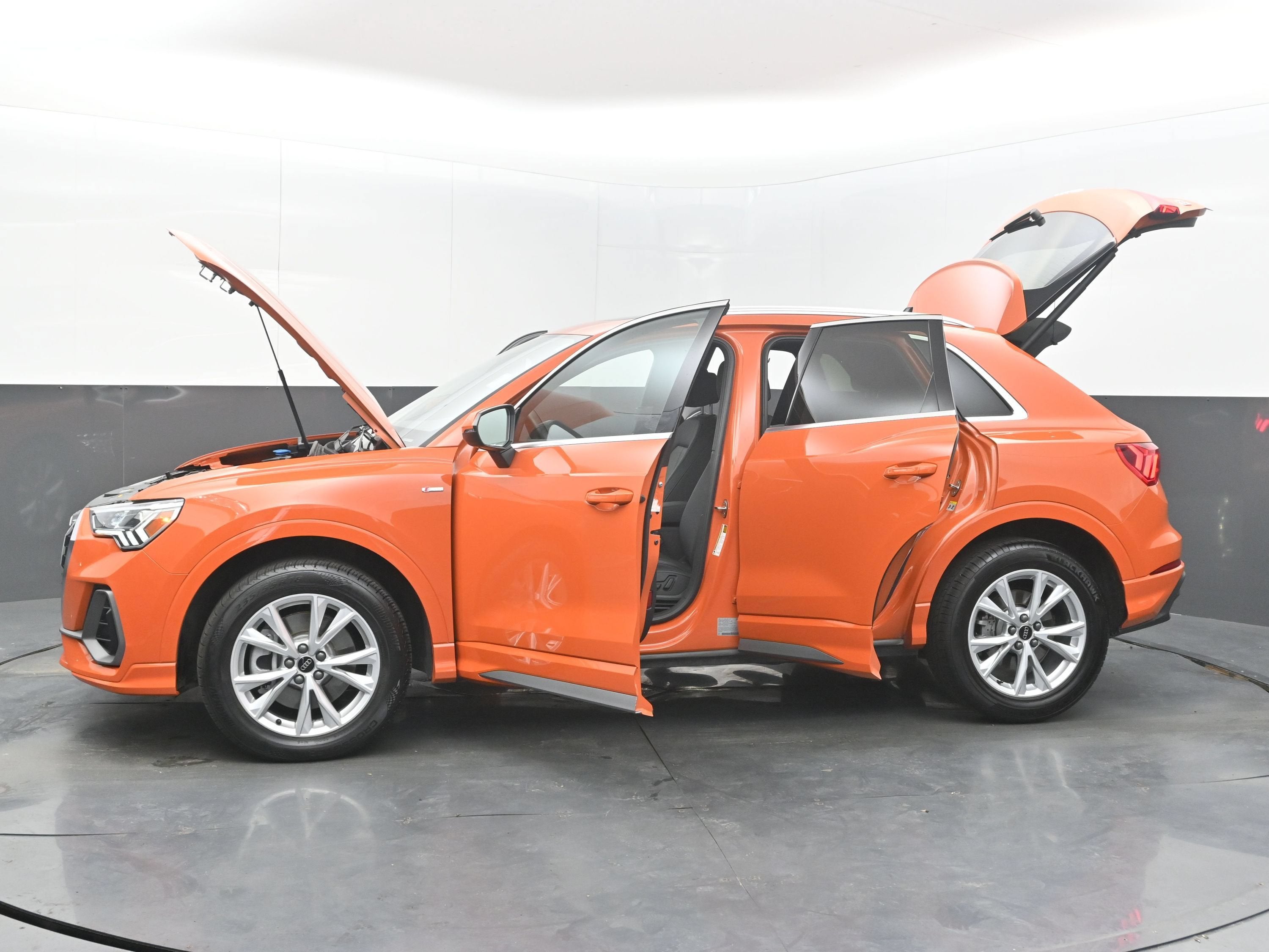2025 Audi Q3 S line Premium