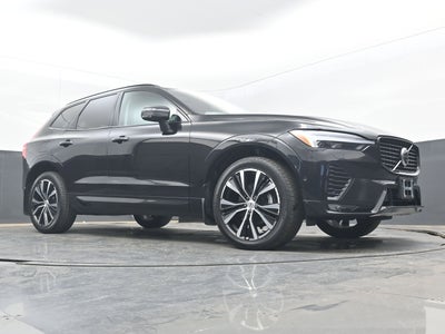2023 Volvo XC60 Plus Dark Theme