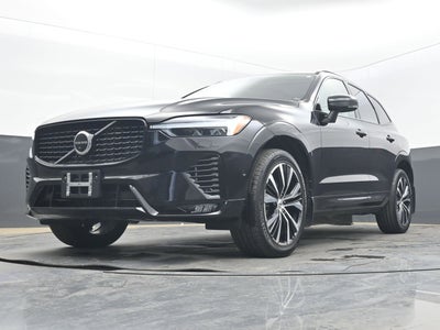 2023 Volvo XC60 Plus Dark Theme