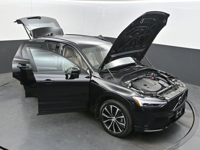 2023 Volvo XC60 Plus Dark Theme