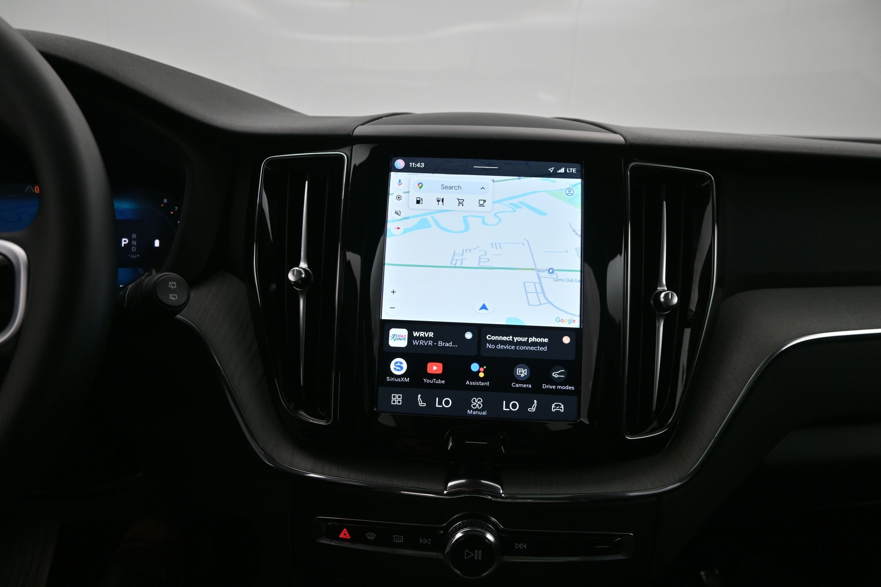 2025 Volvo XC60 Plus