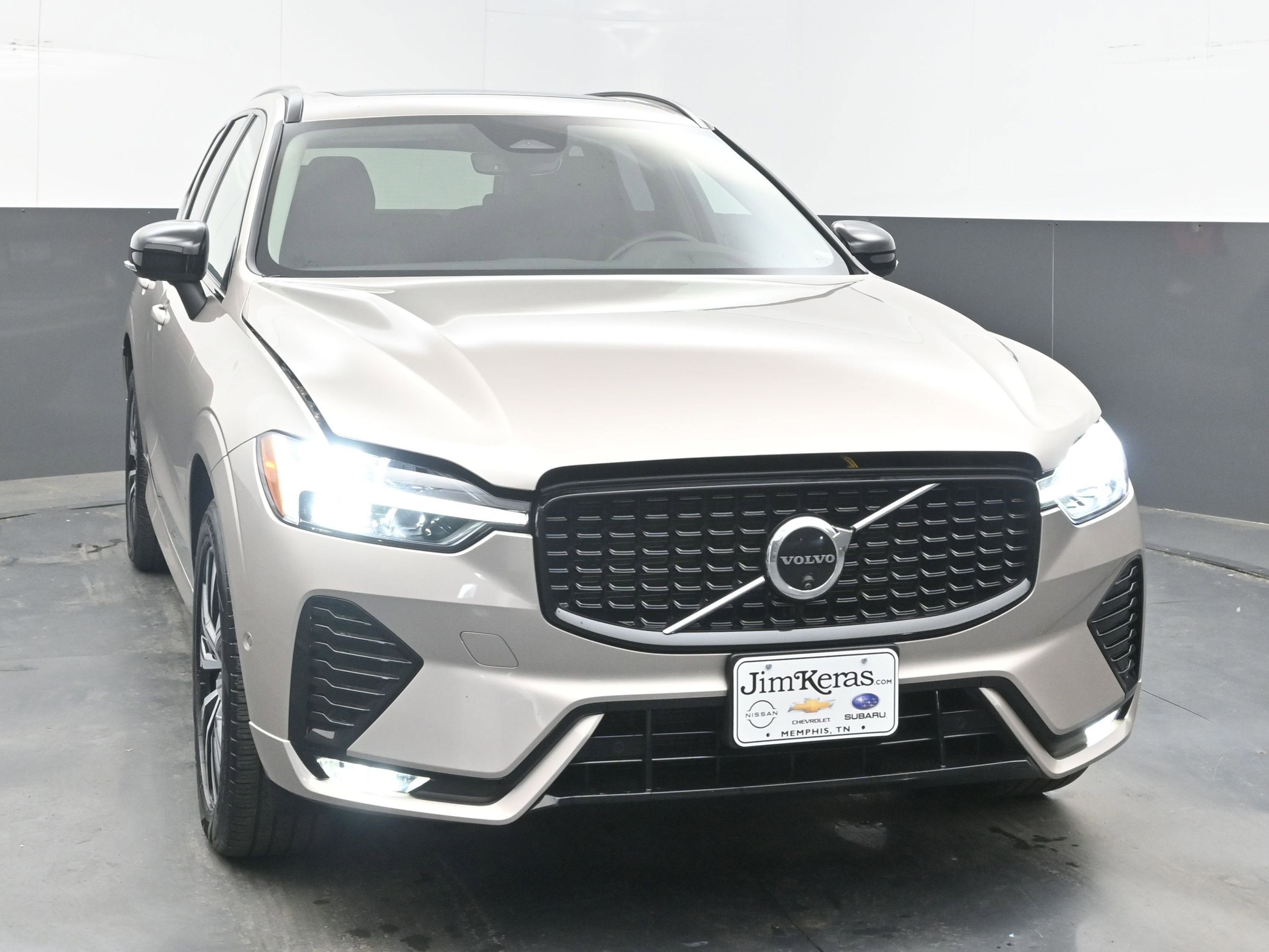 2025 Volvo XC60 Plus