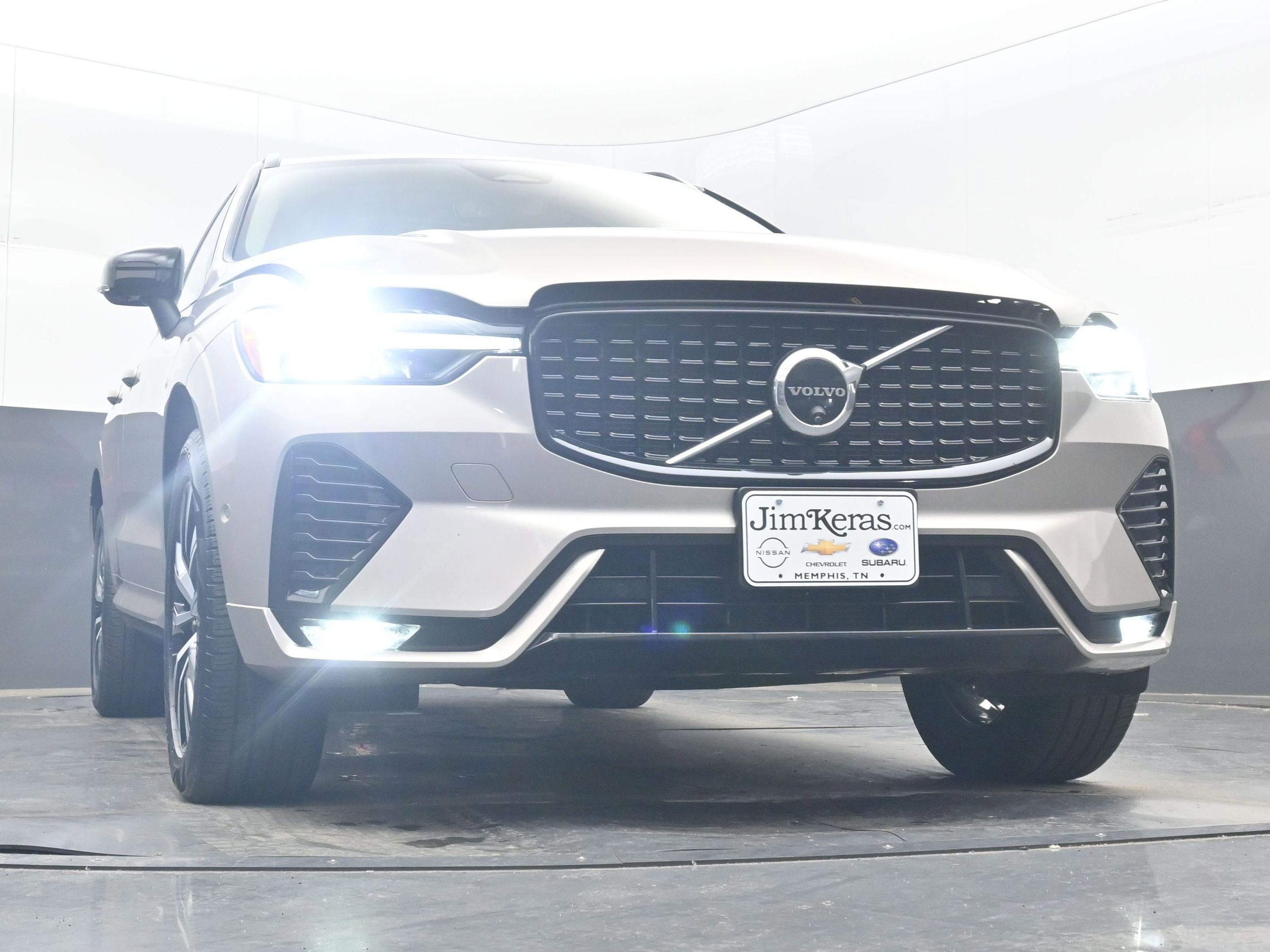 2025 Volvo XC60 Plus