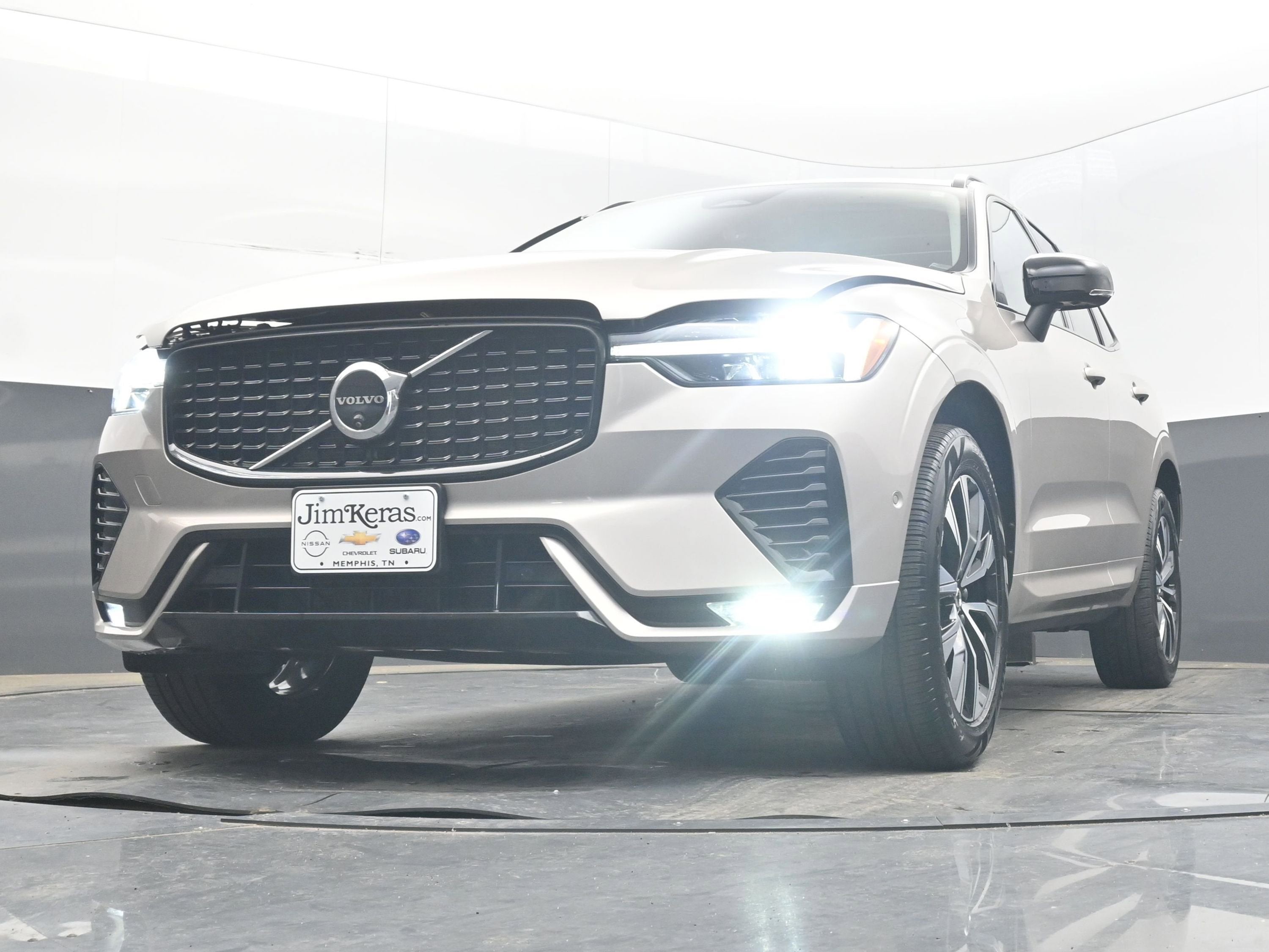 2025 Volvo XC60 Plus