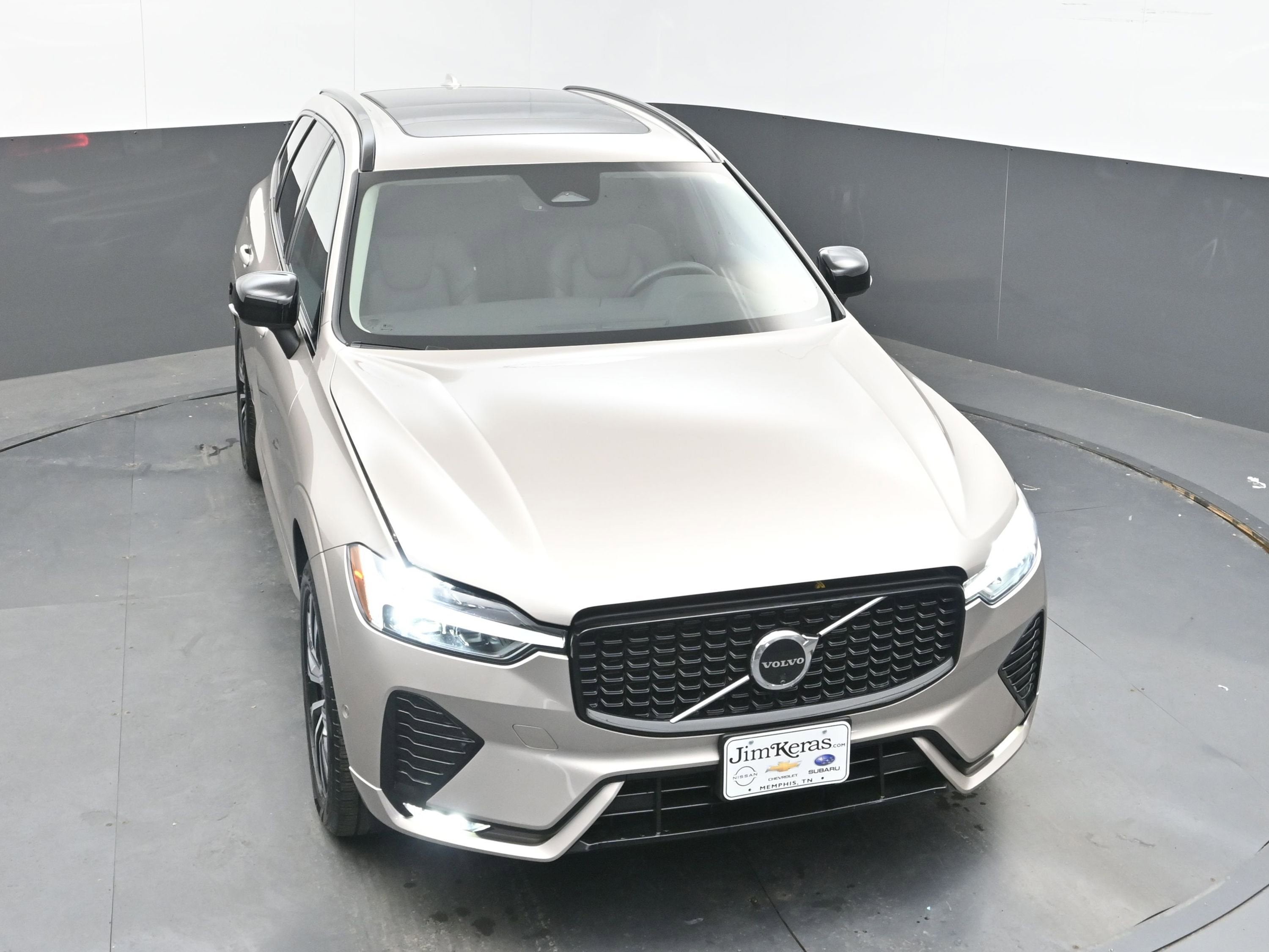2025 Volvo XC60 Plus