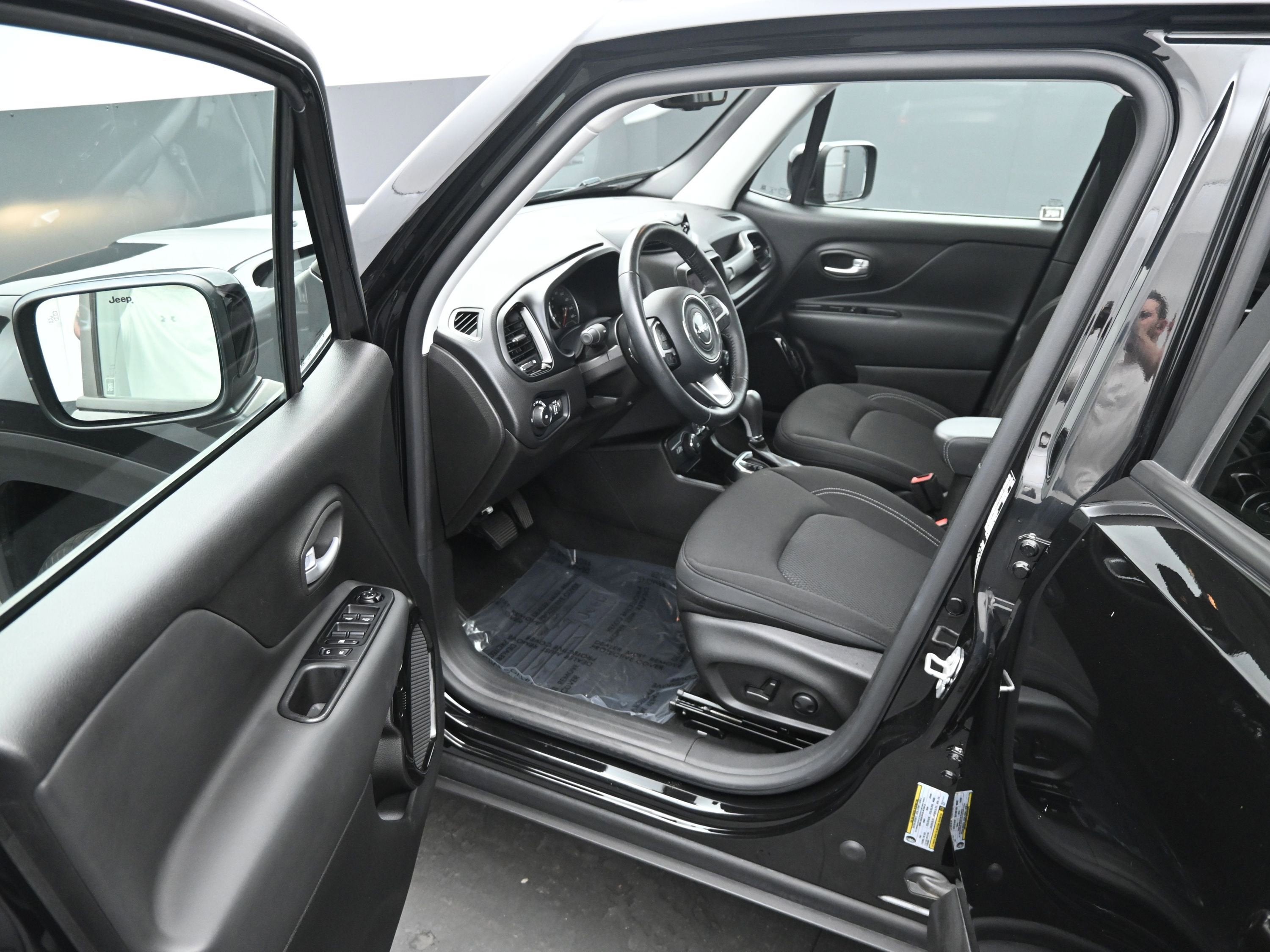 2023 Jeep Renegade Altitude