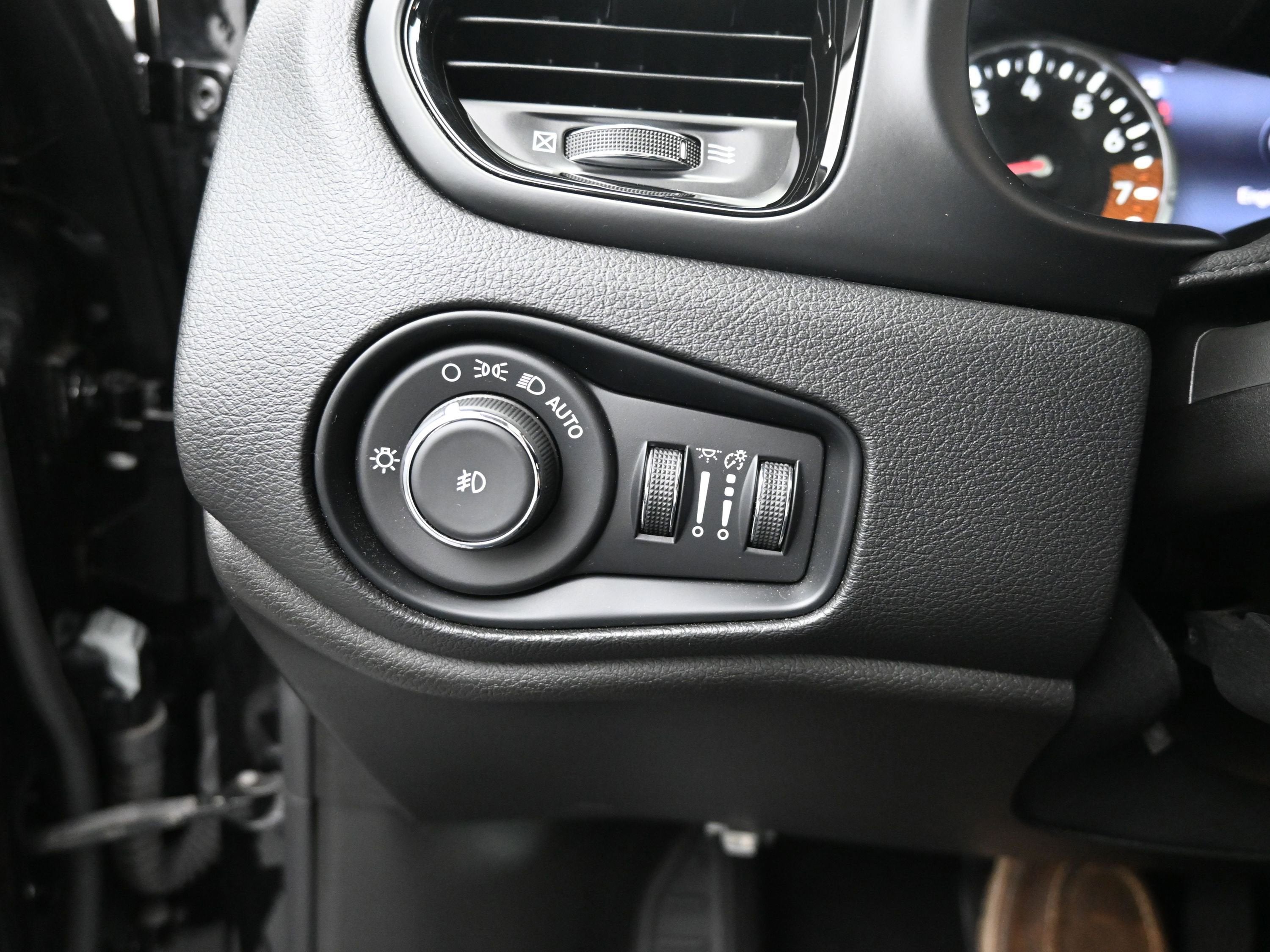2023 Jeep Renegade Altitude