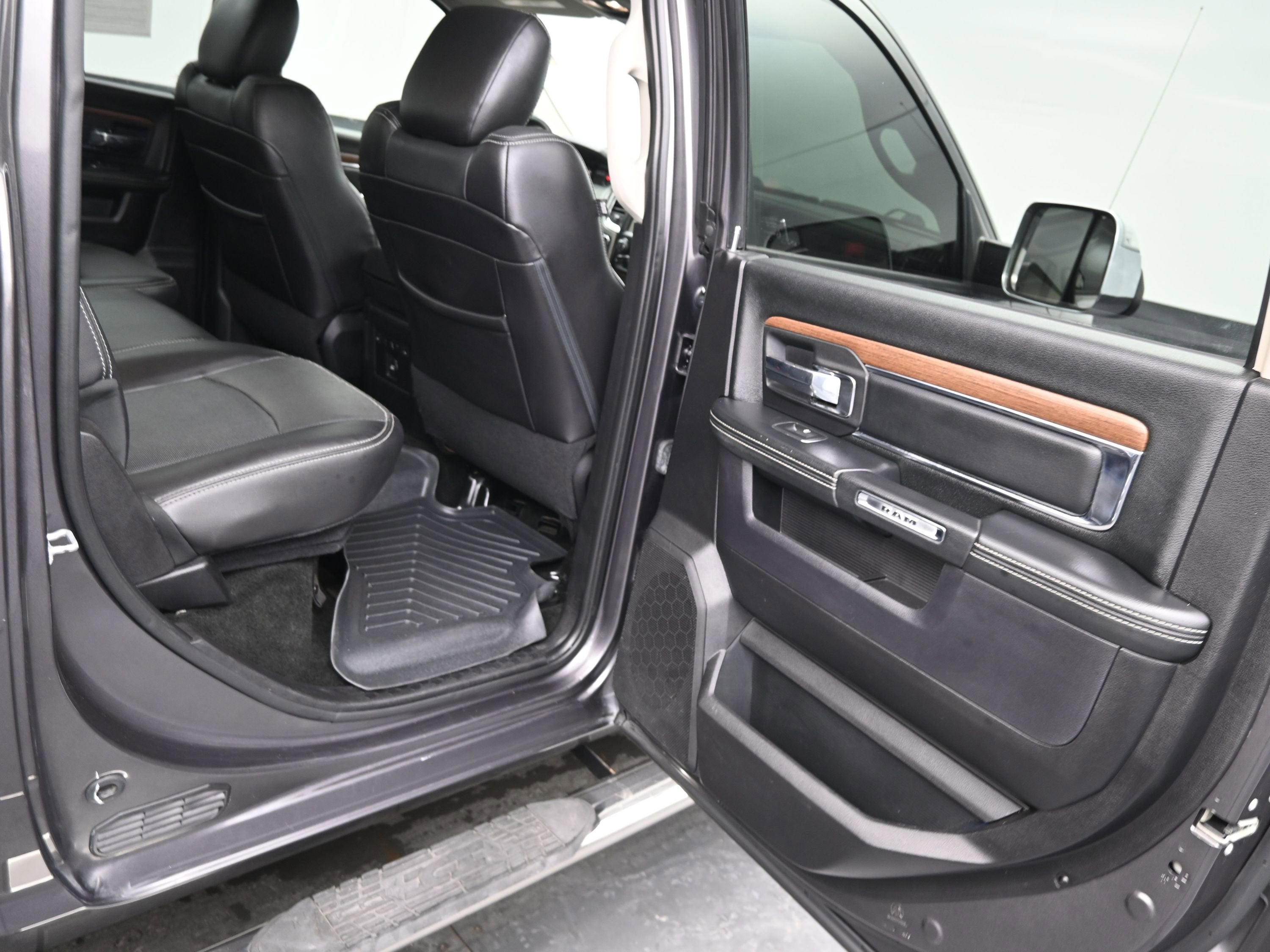 2015 RAM 1500 Laramie