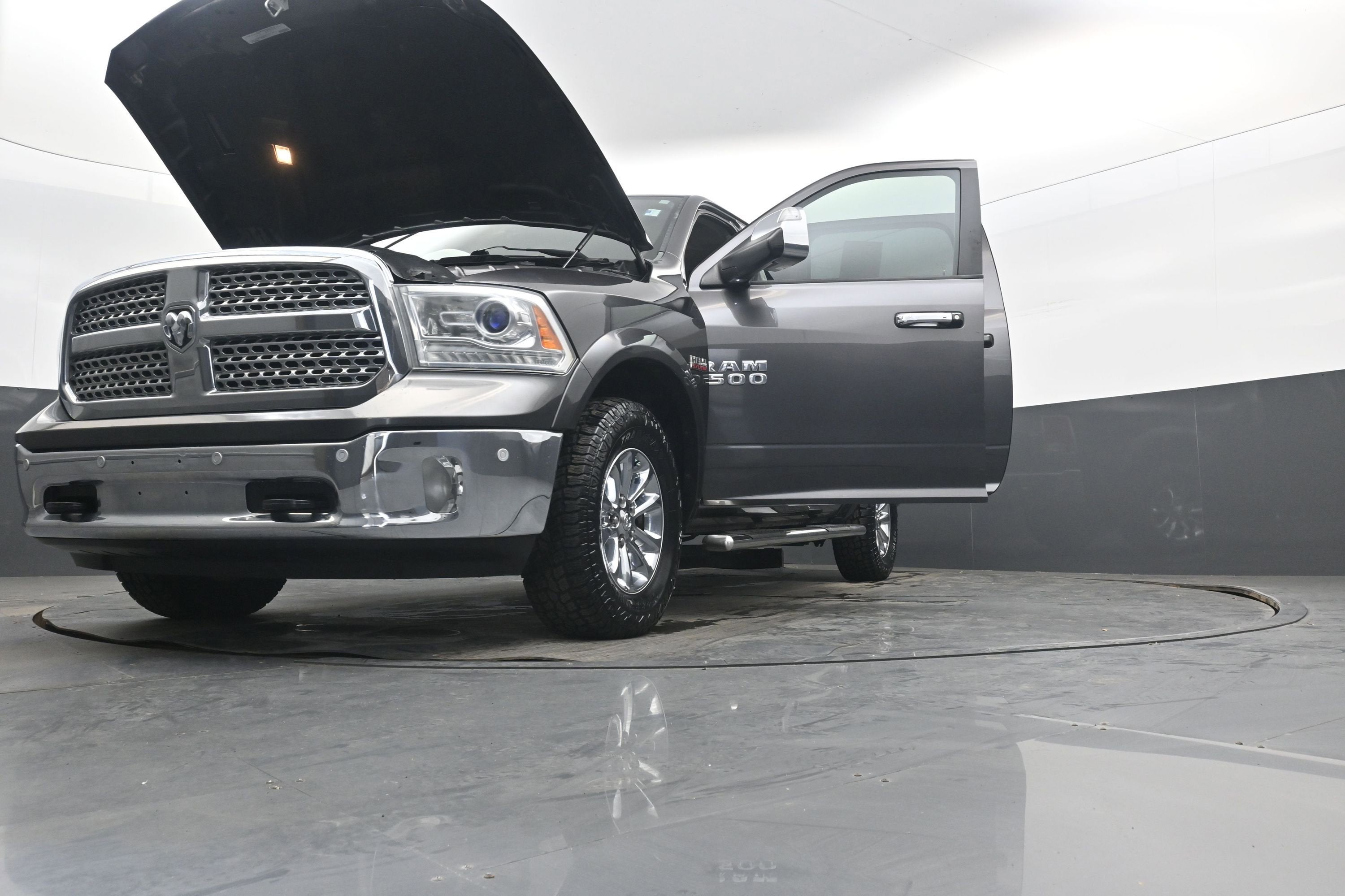 2015 RAM 1500 Laramie
