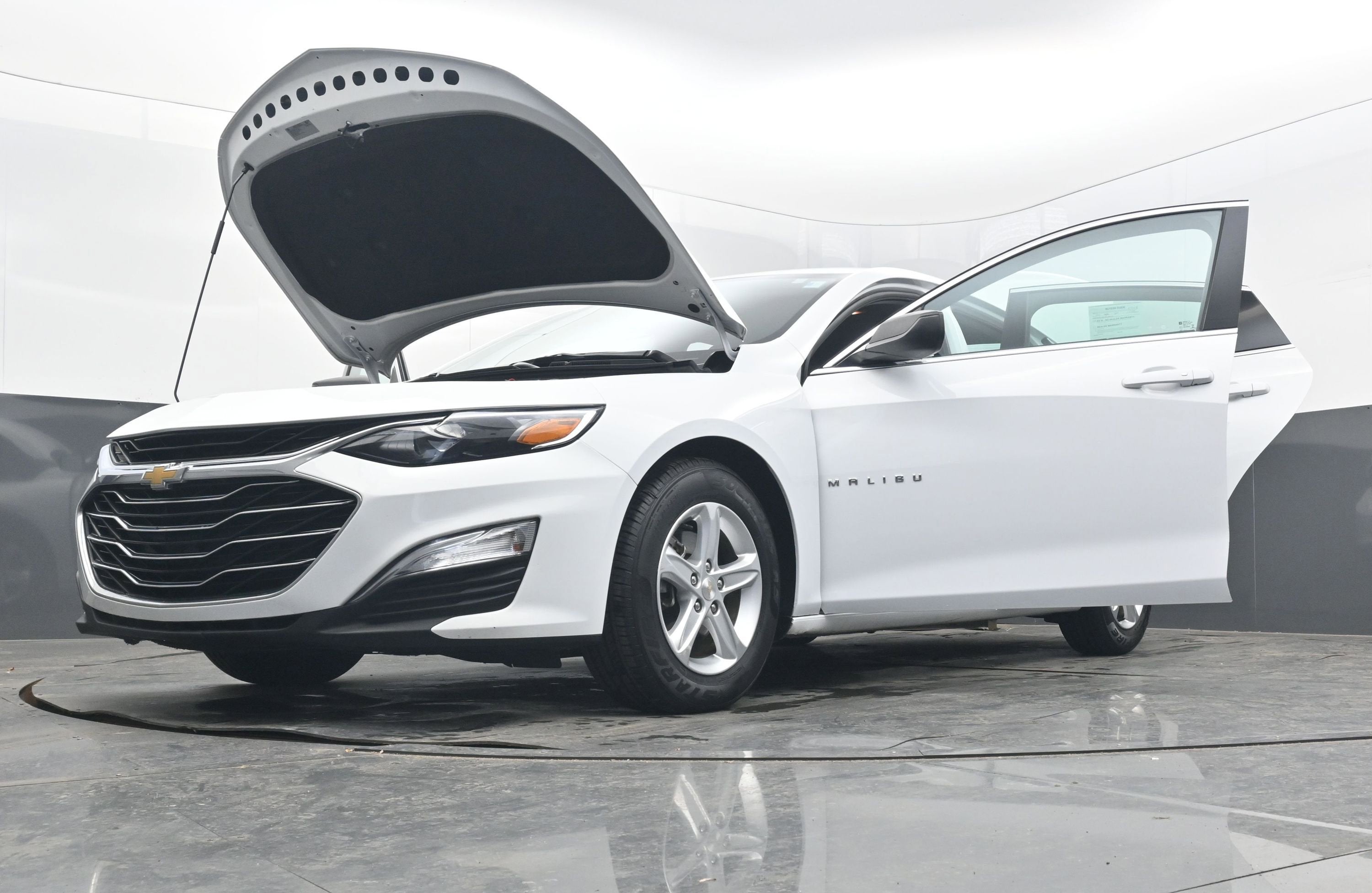 2023 Chevrolet Malibu LS