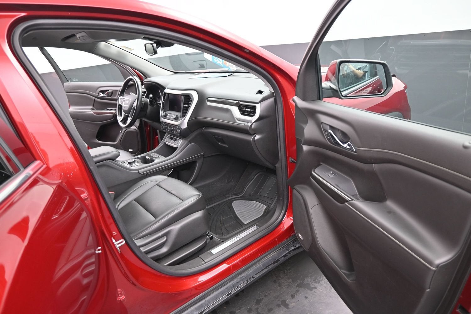 2021 GMC Acadia SLT