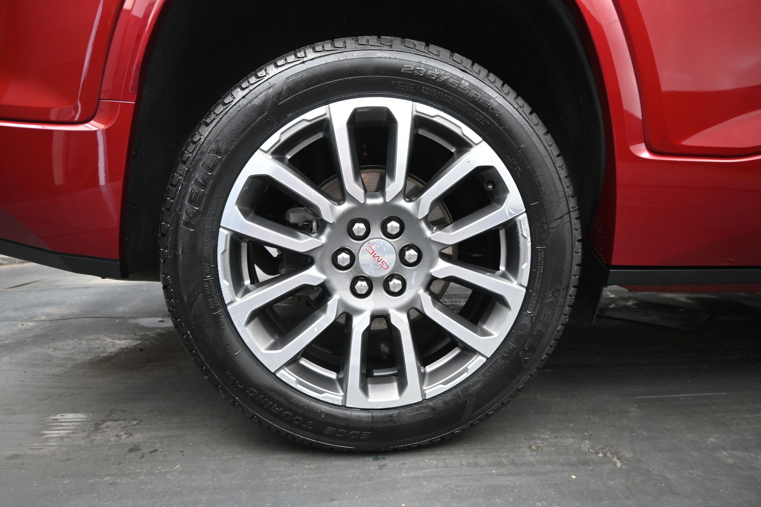 2022 GMC Acadia Denali
