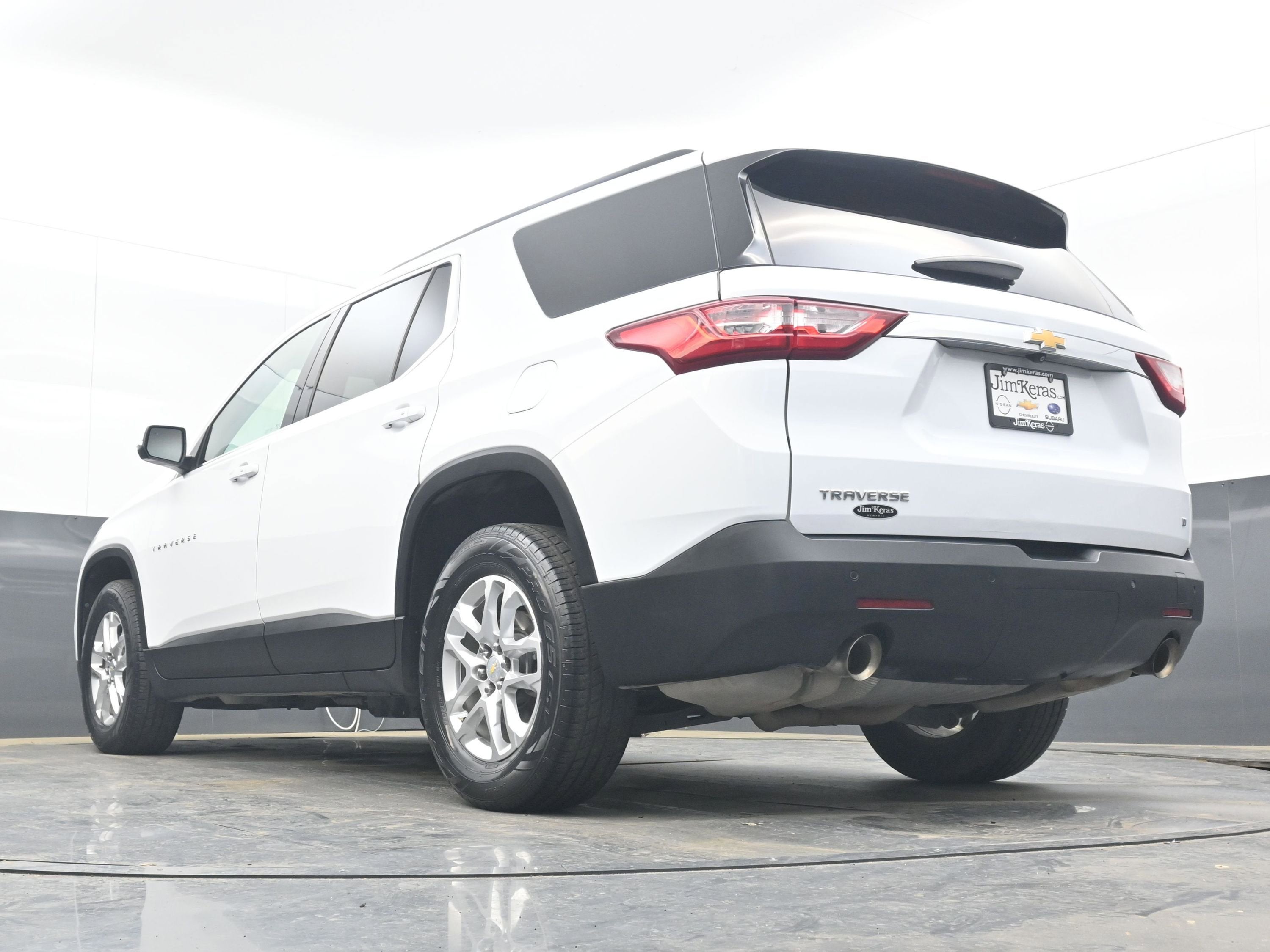 2021 Chevrolet Traverse LT Cloth